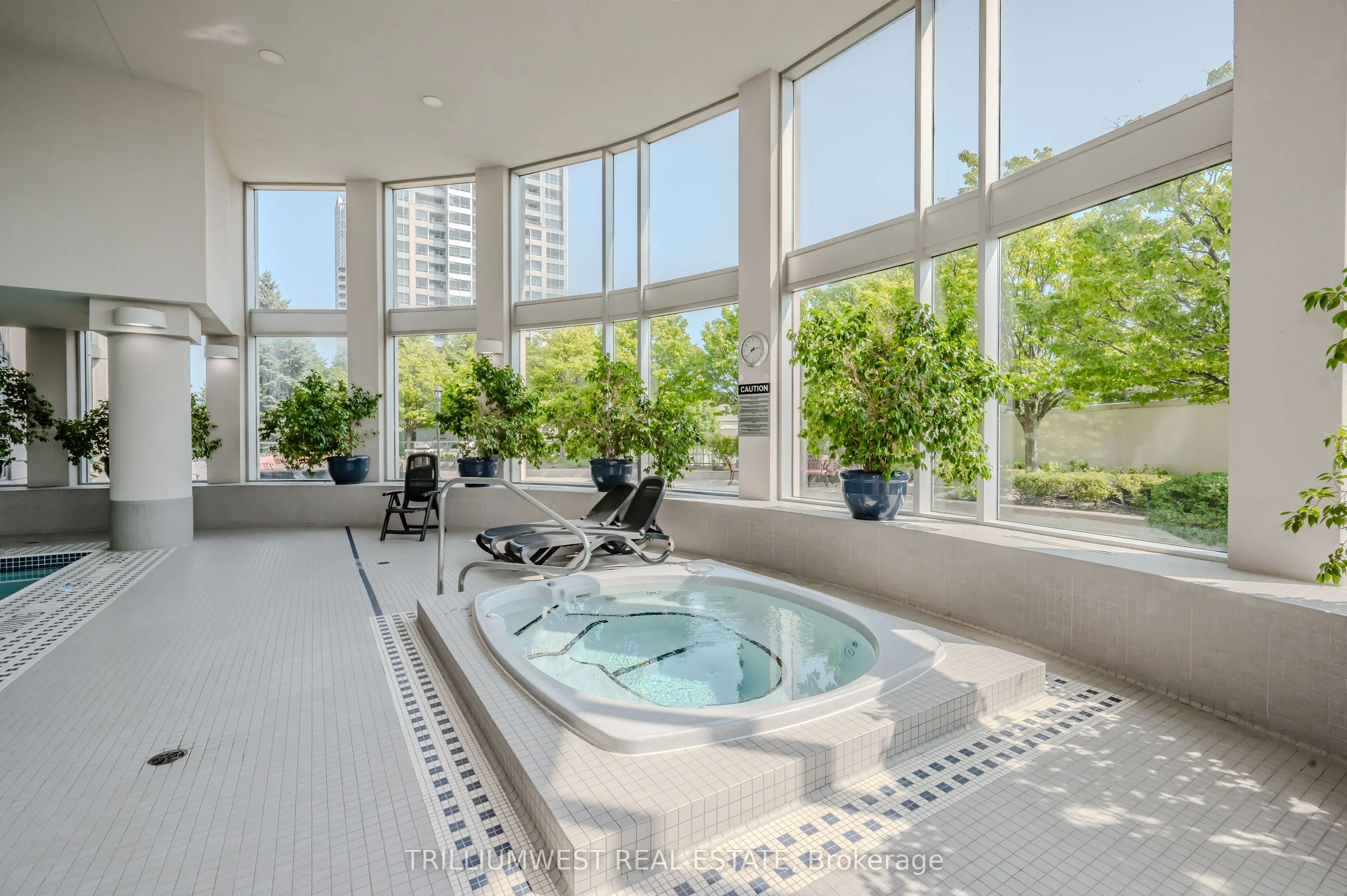 17 Barberry Place, #2111