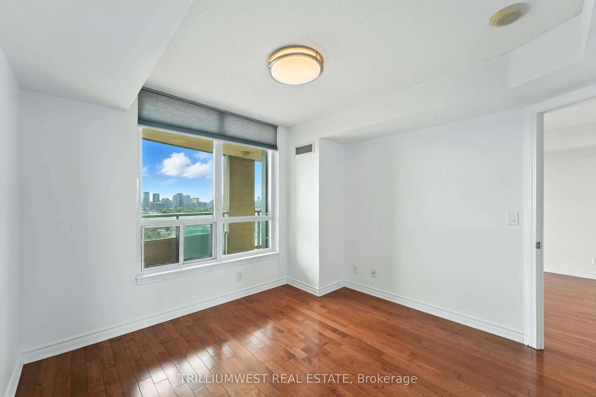 17 Barberry Place, #2111