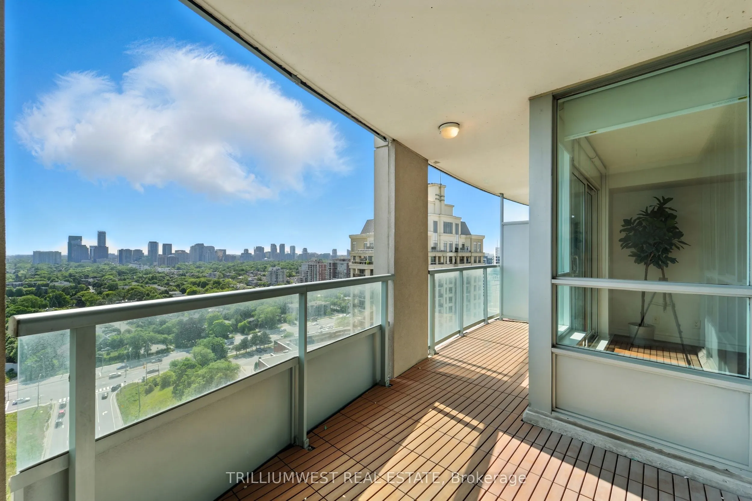17 Barberry Place, #2111