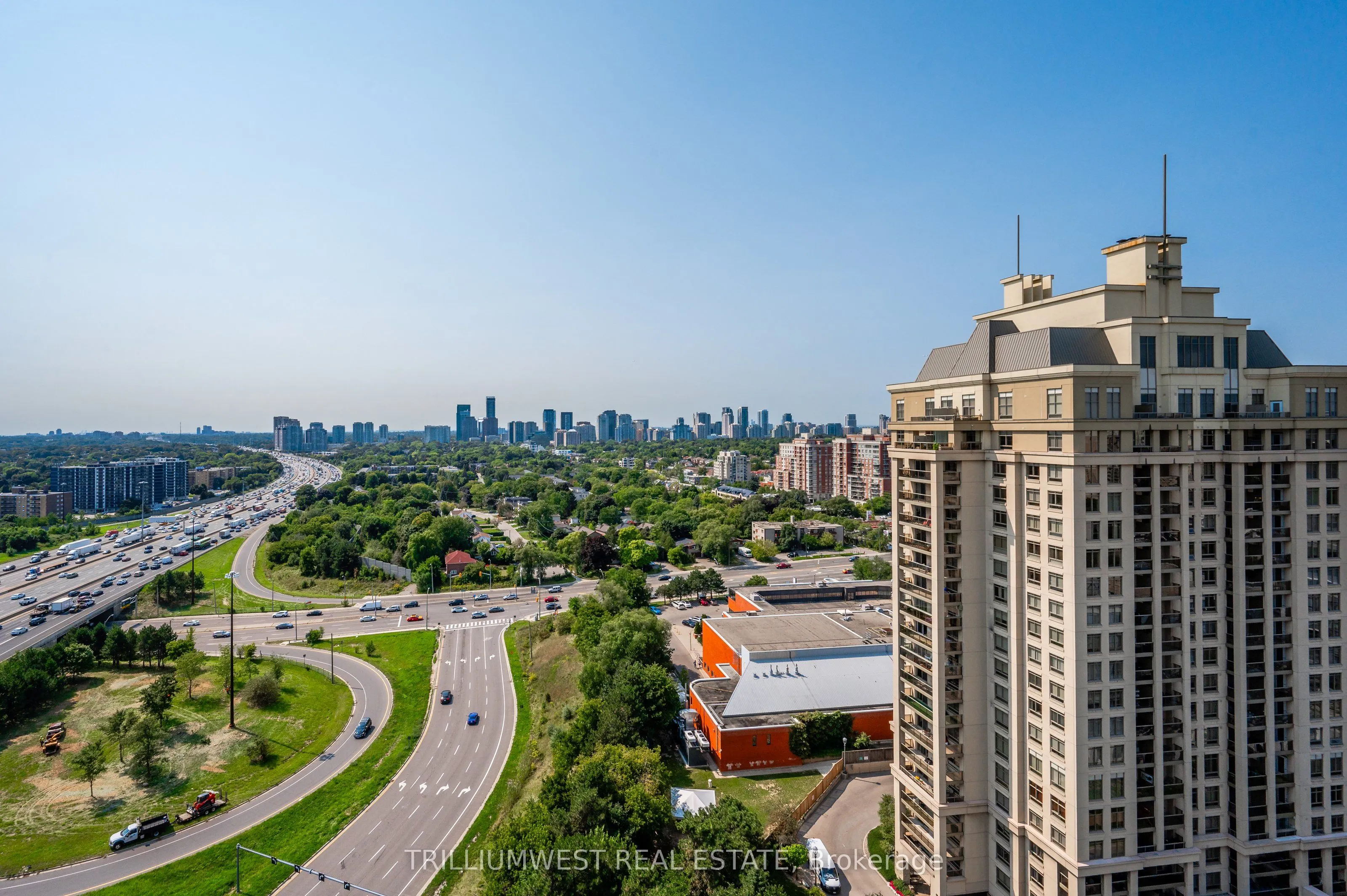 17 Barberry Place, #2111