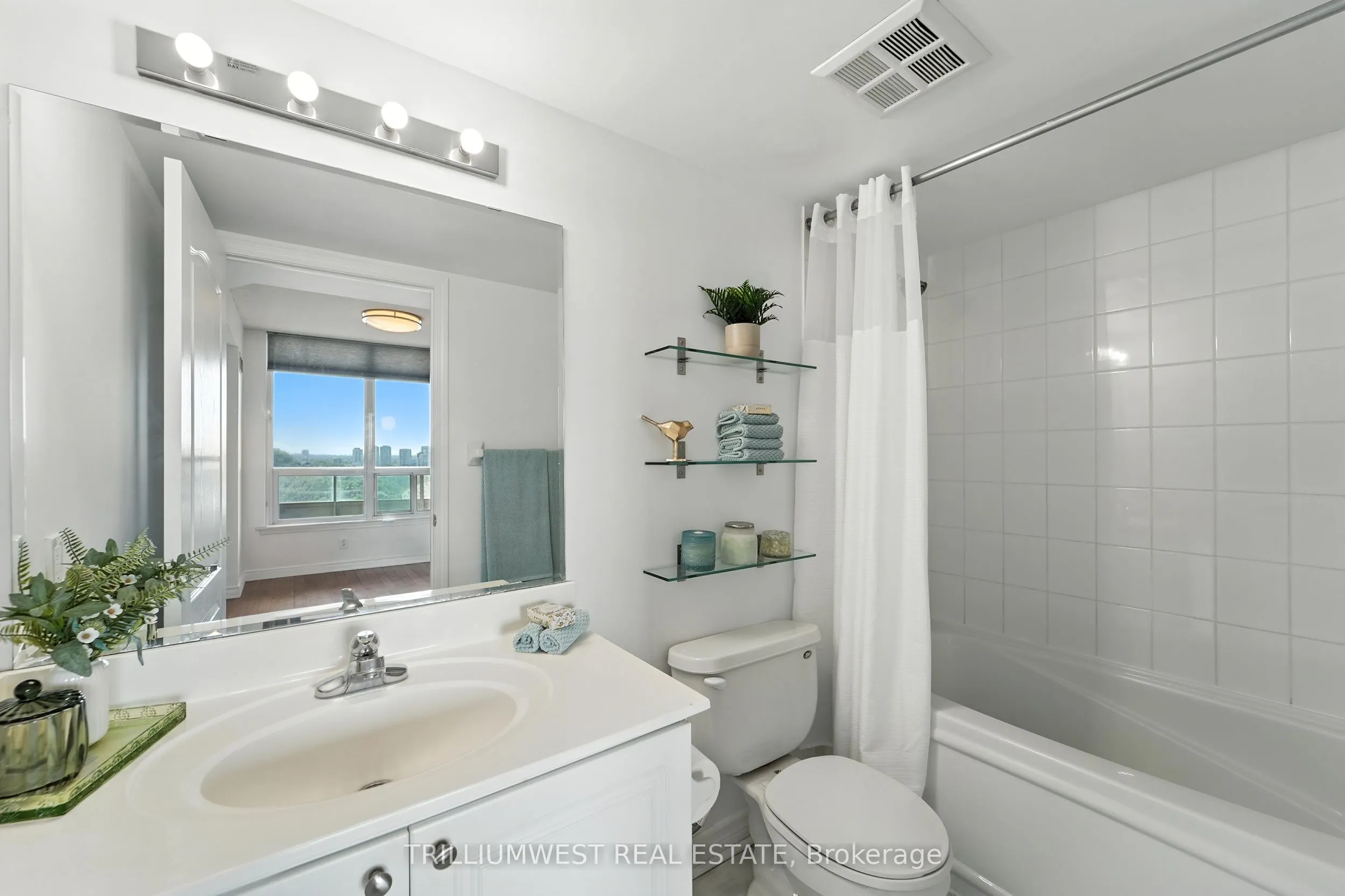 17 Barberry Place, #2111
