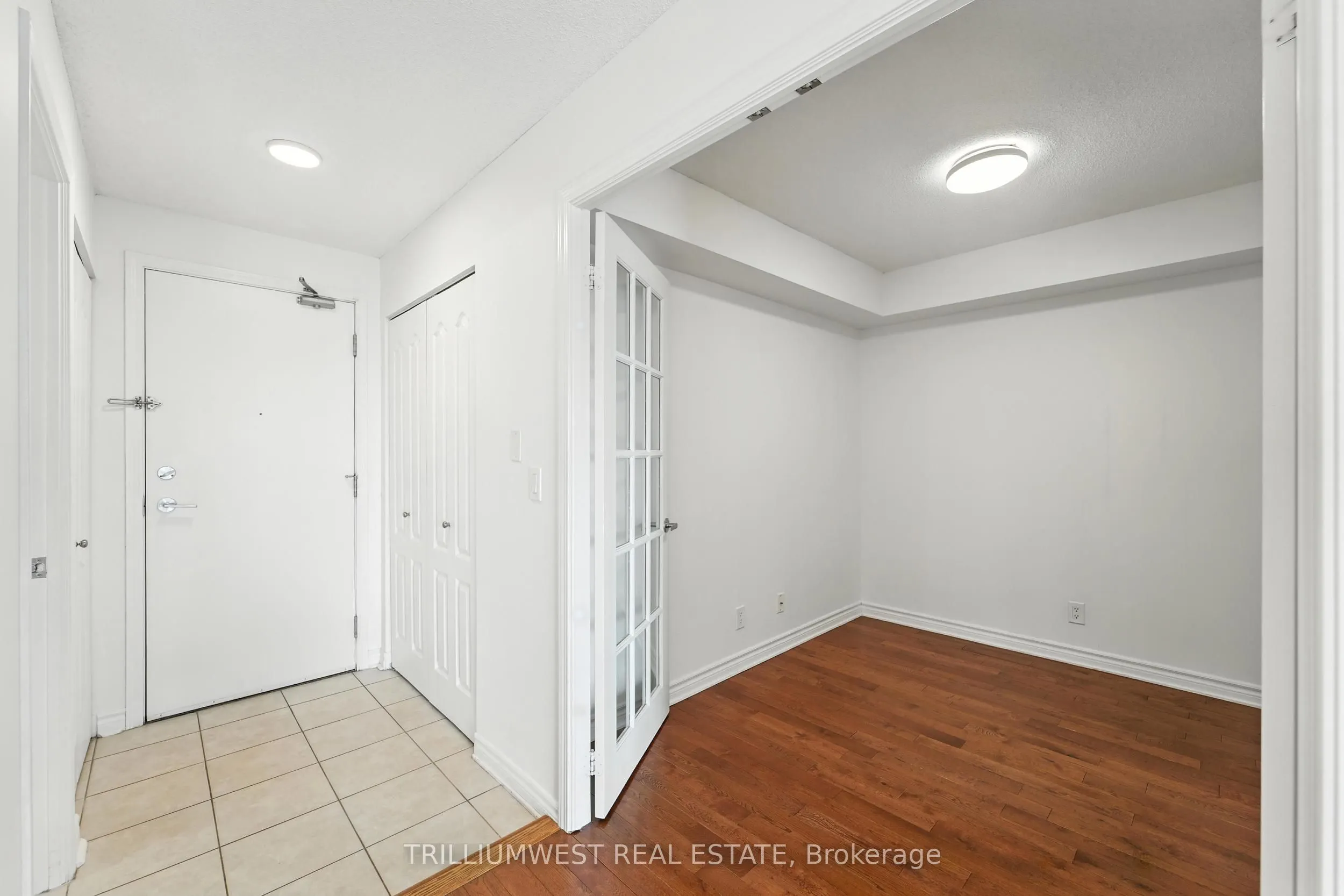 17 Barberry Place, #2111