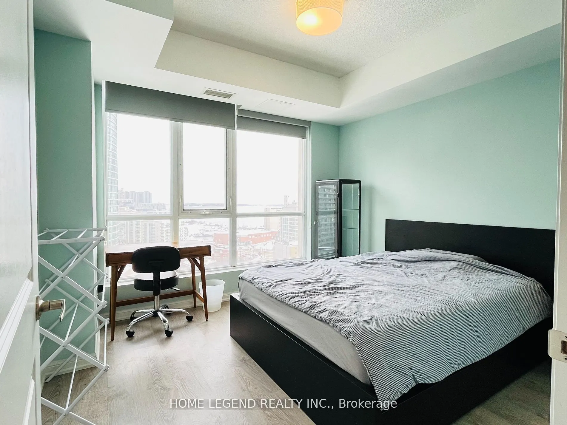 21 Grand Magazine Street, #1809