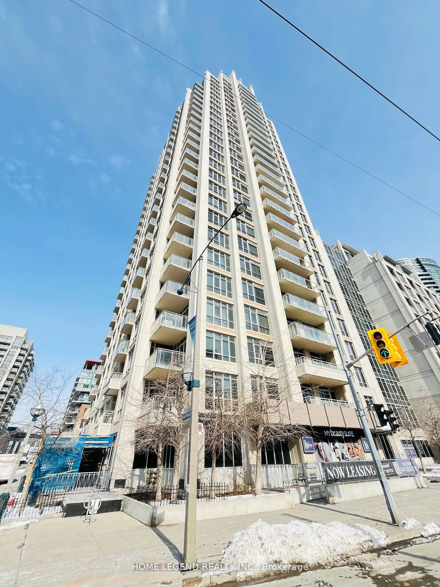 21 Grand Magazine Street, #1809