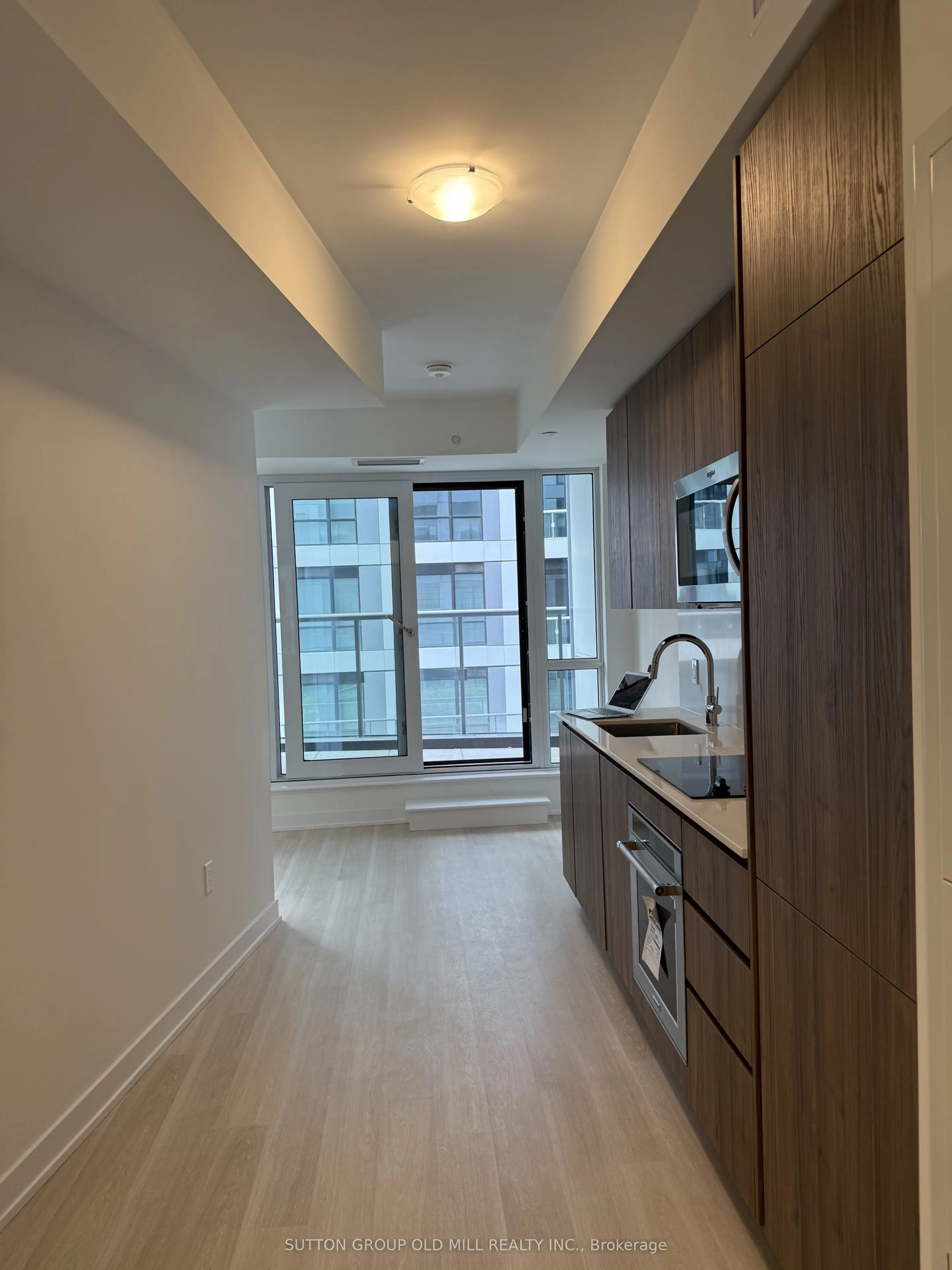 15 Richardson Street, #408