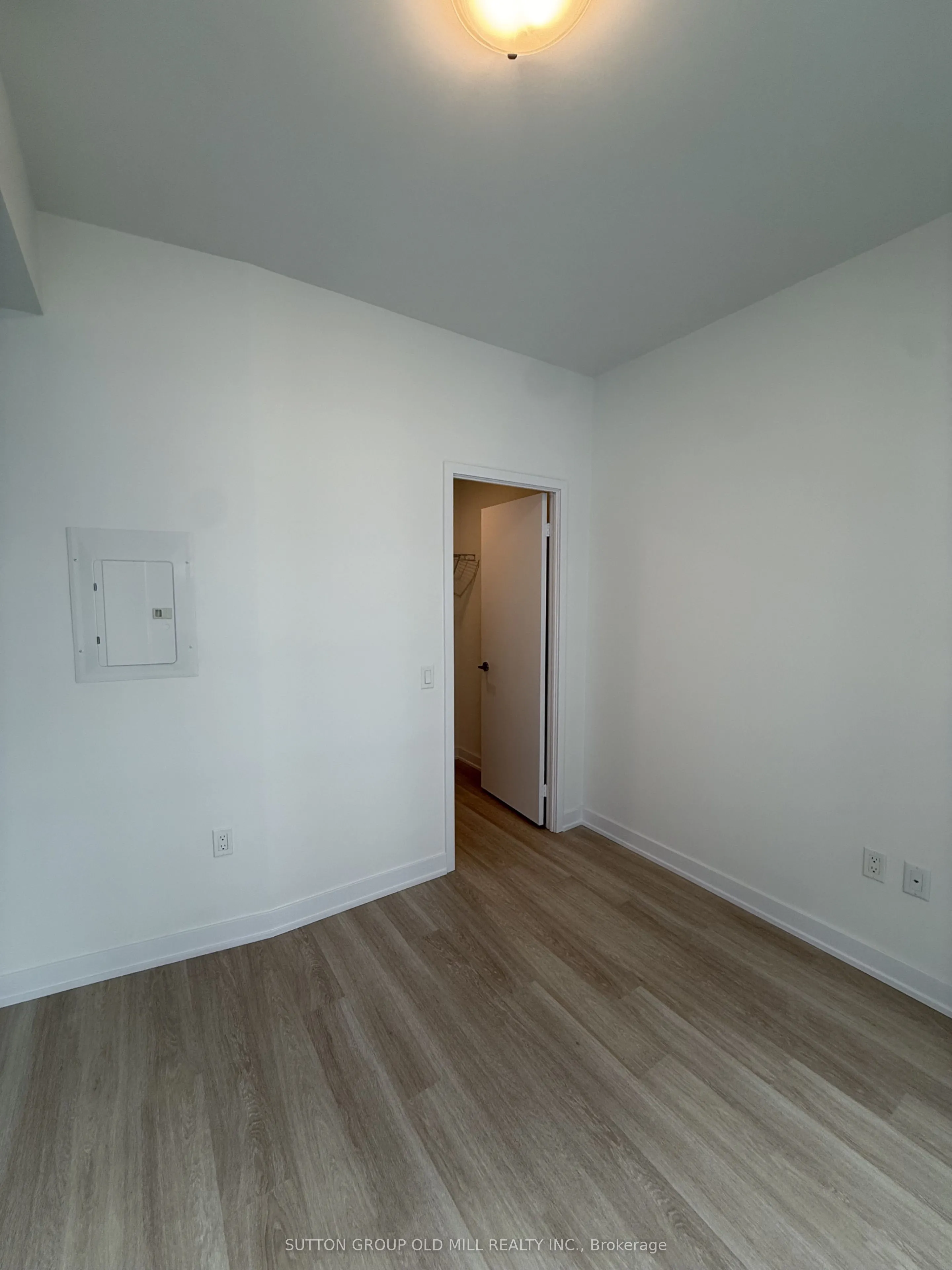 15 Richardson Street, #408