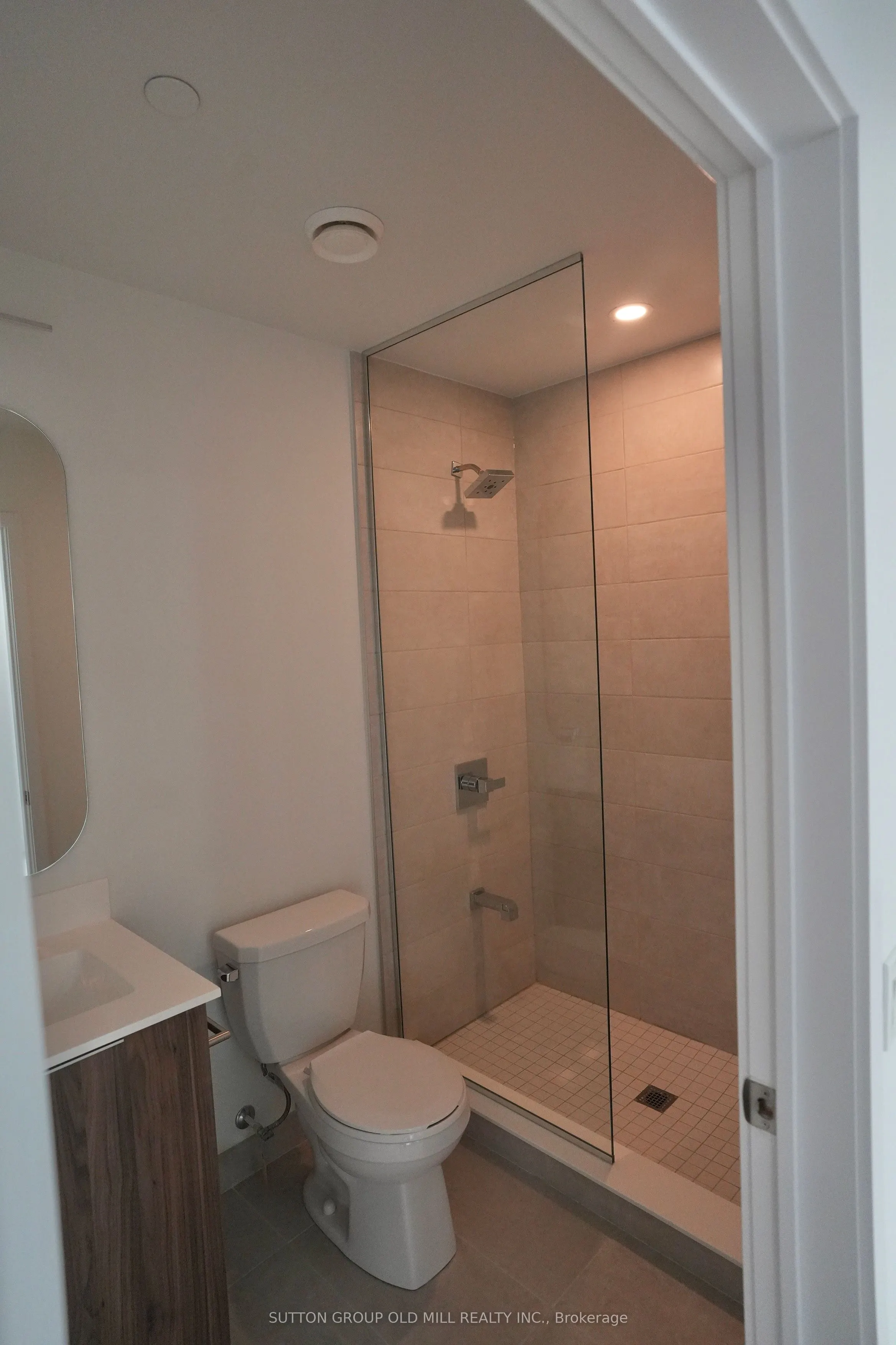 15 Richardson Street, #408