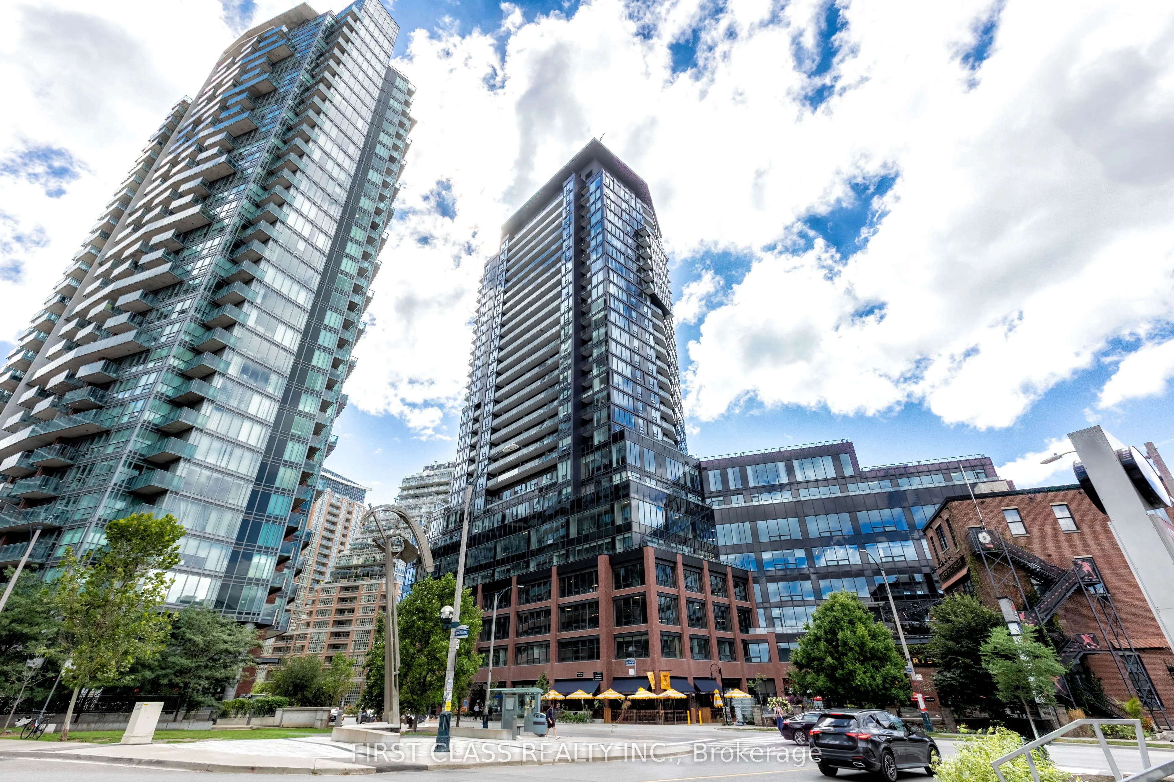 135 East Liberty Street, #2606