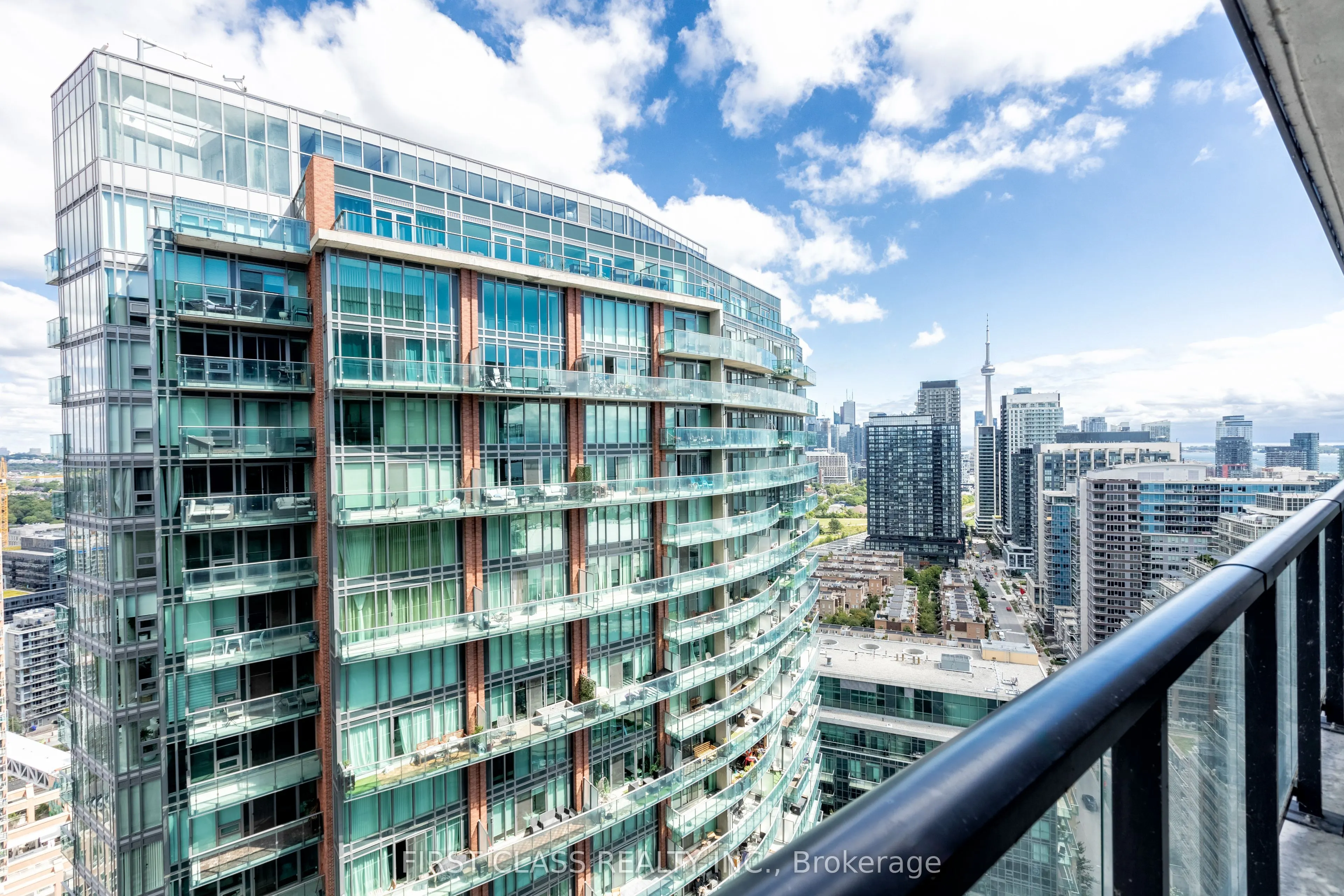 135 East Liberty Street, #2606