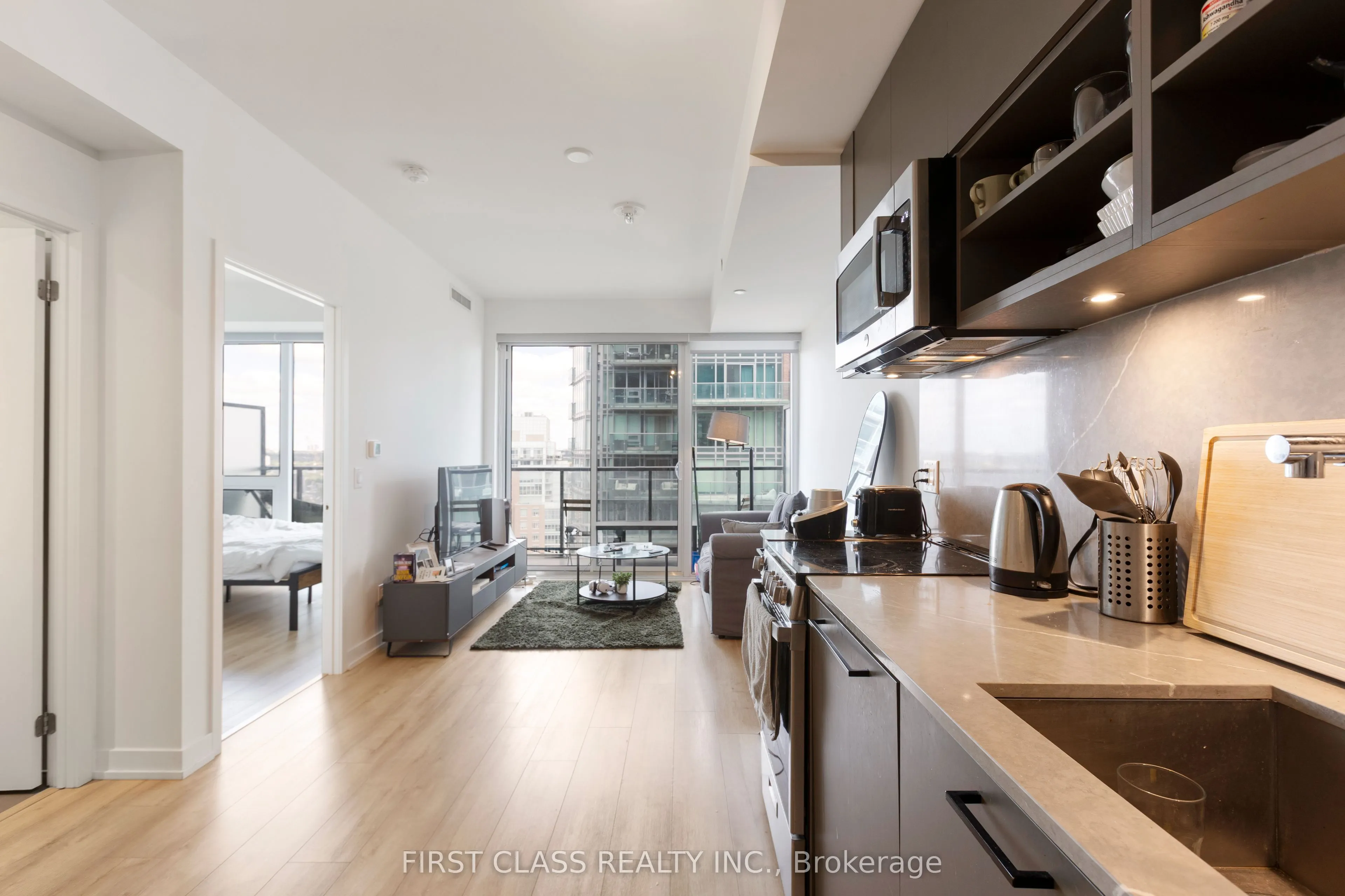 135 East Liberty Street, #2606