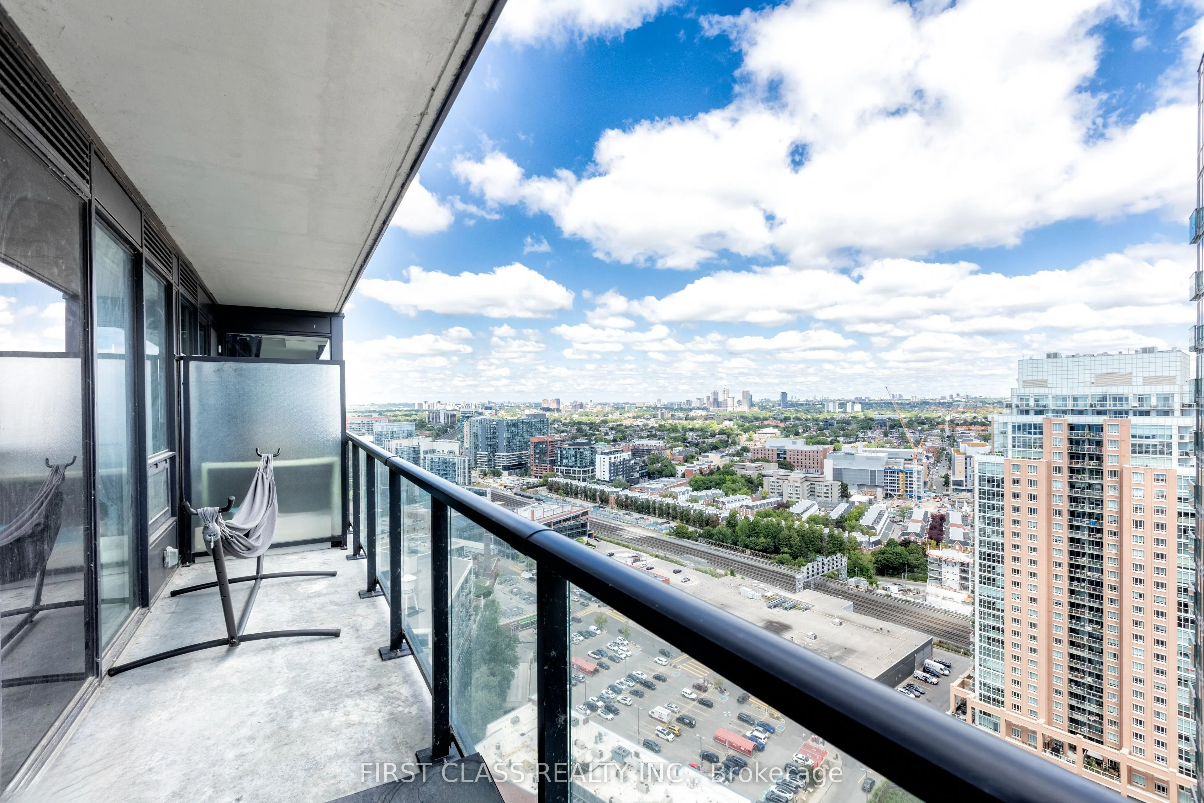 135 East Liberty Street, #2606