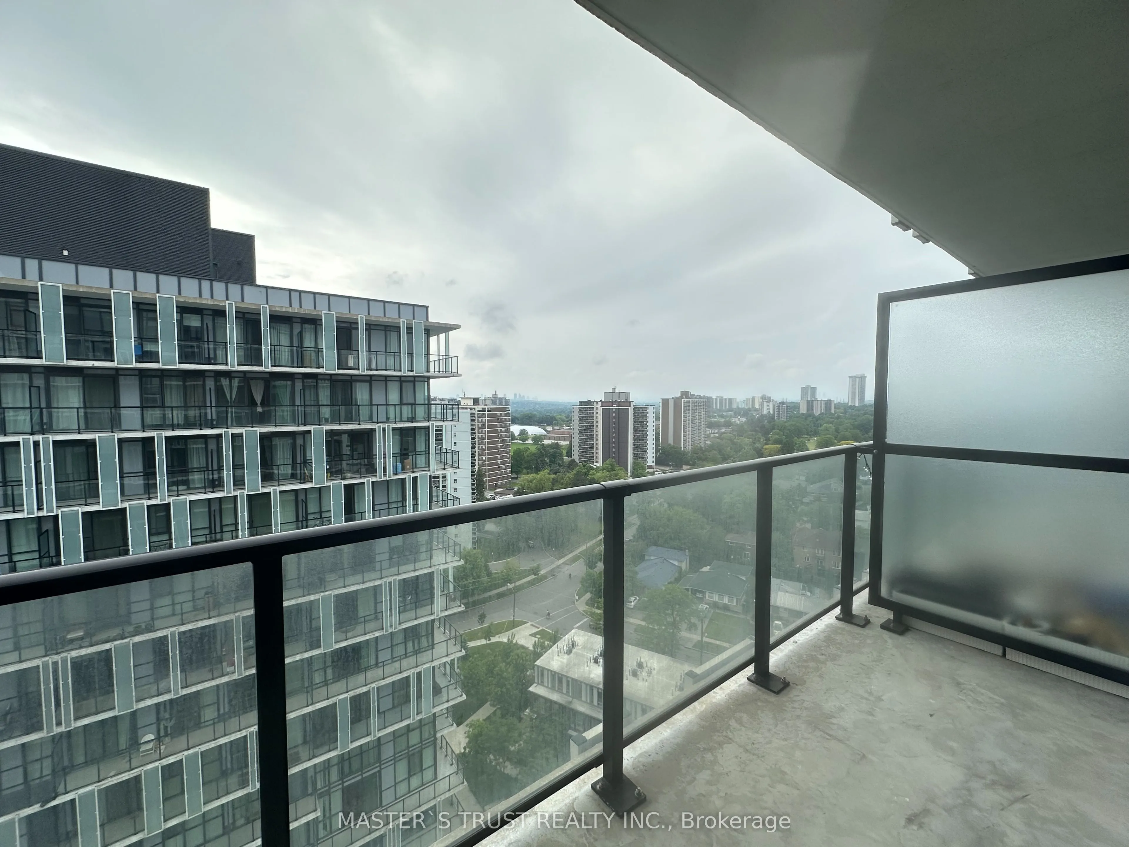 150 Fairview Mall Drive, #1504