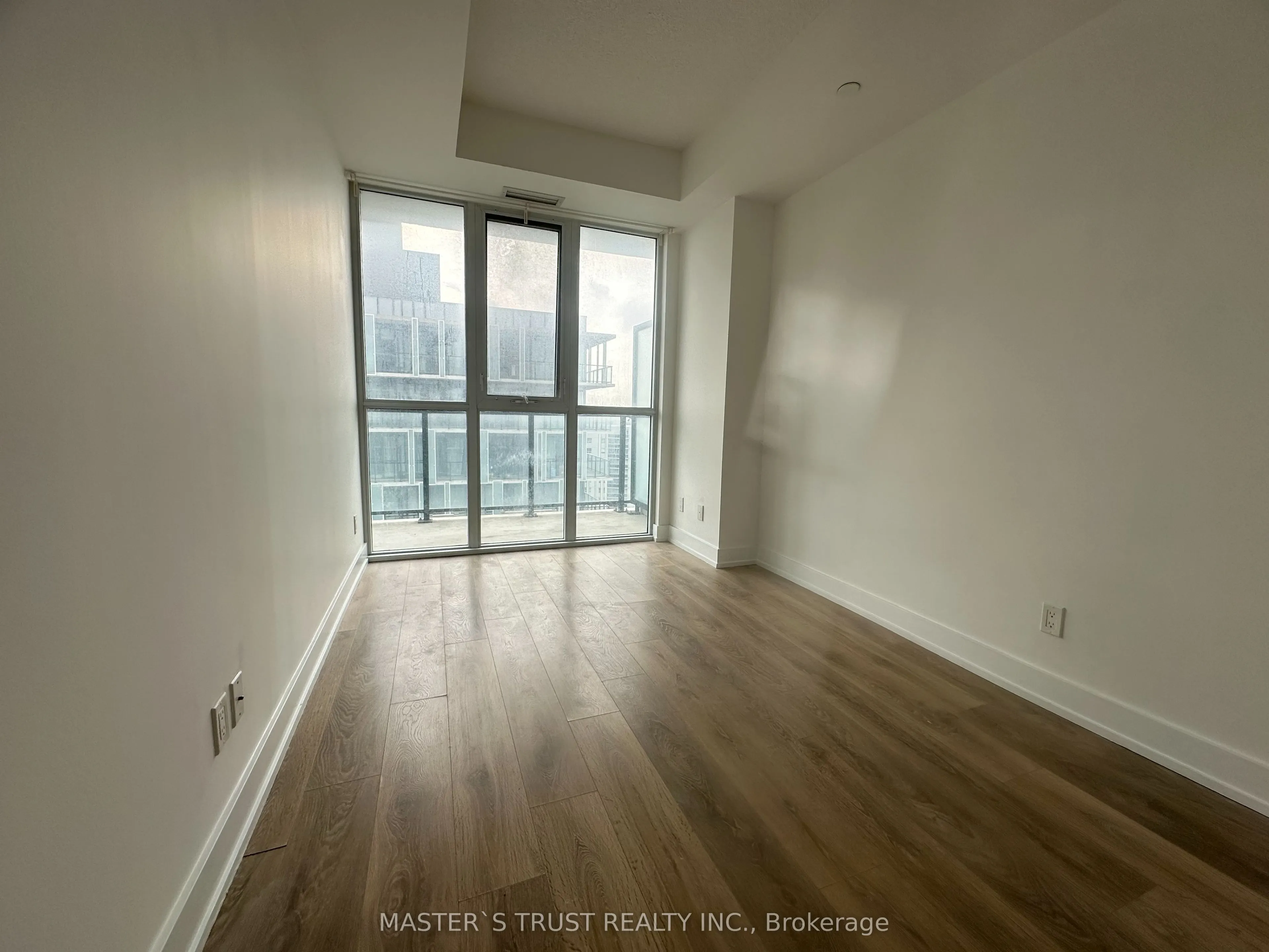 150 Fairview Mall Drive, #1504