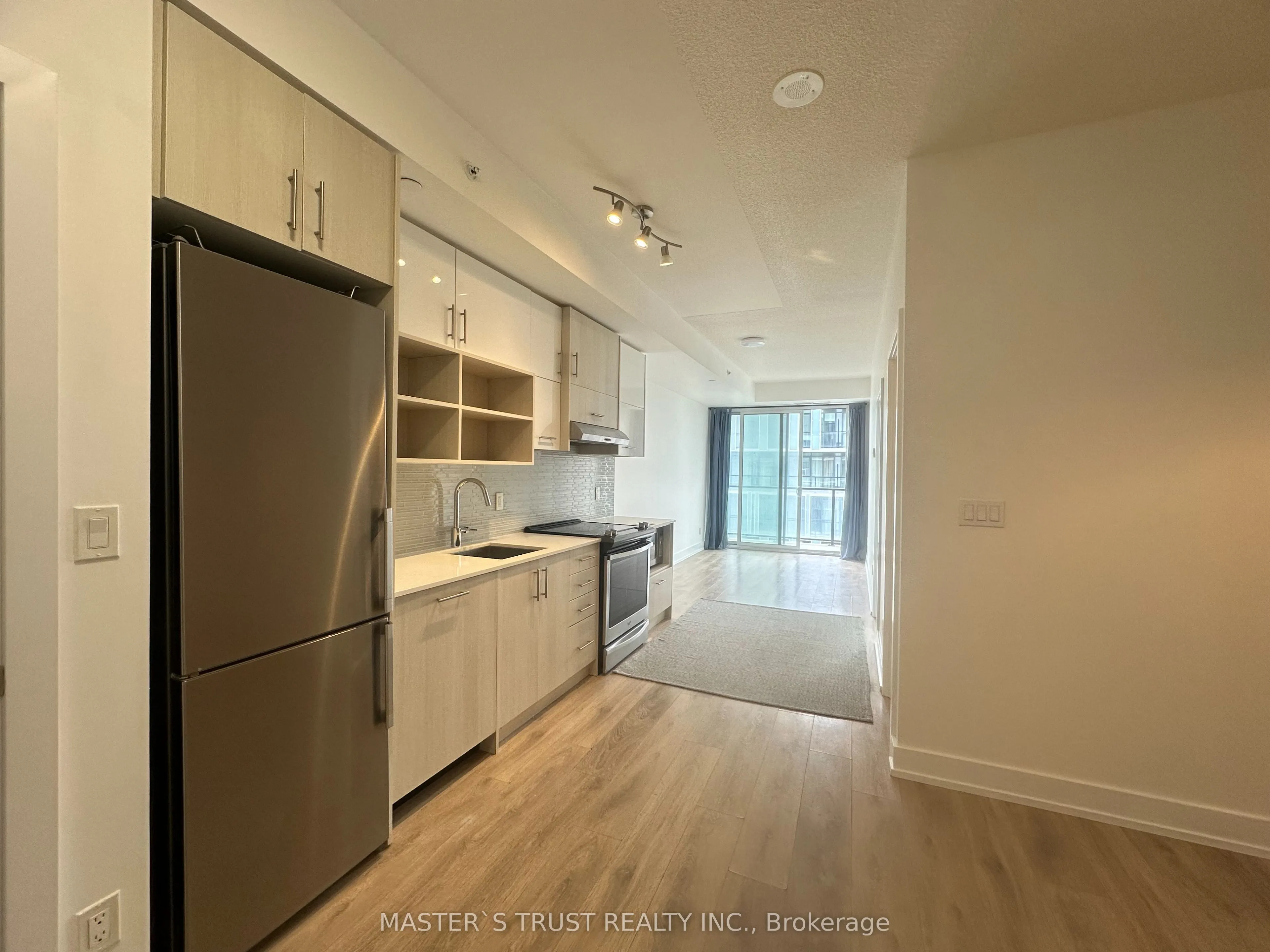 150 Fairview Mall Drive, #1504