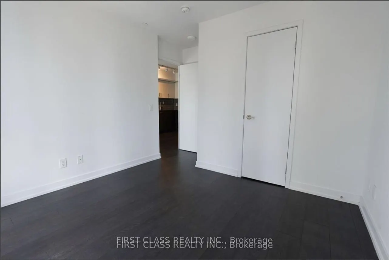 125 Redpath Avenue, #712