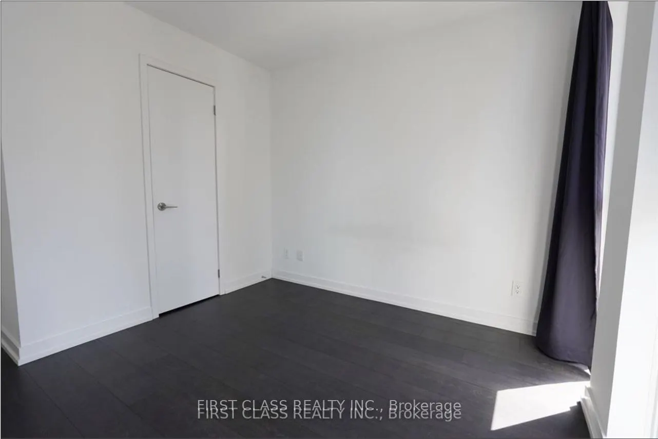 125 Redpath Avenue, #712