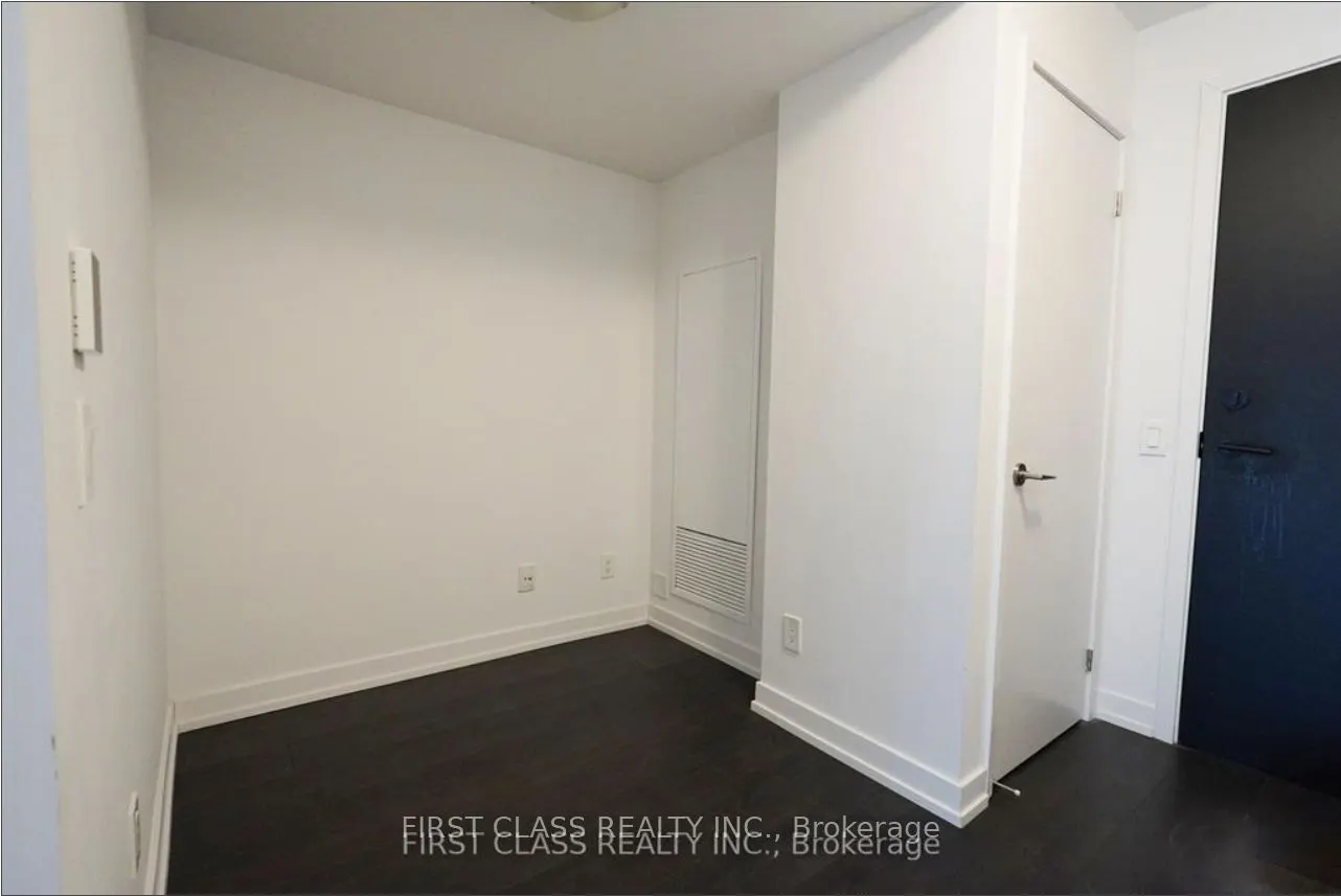 125 Redpath Avenue, #712