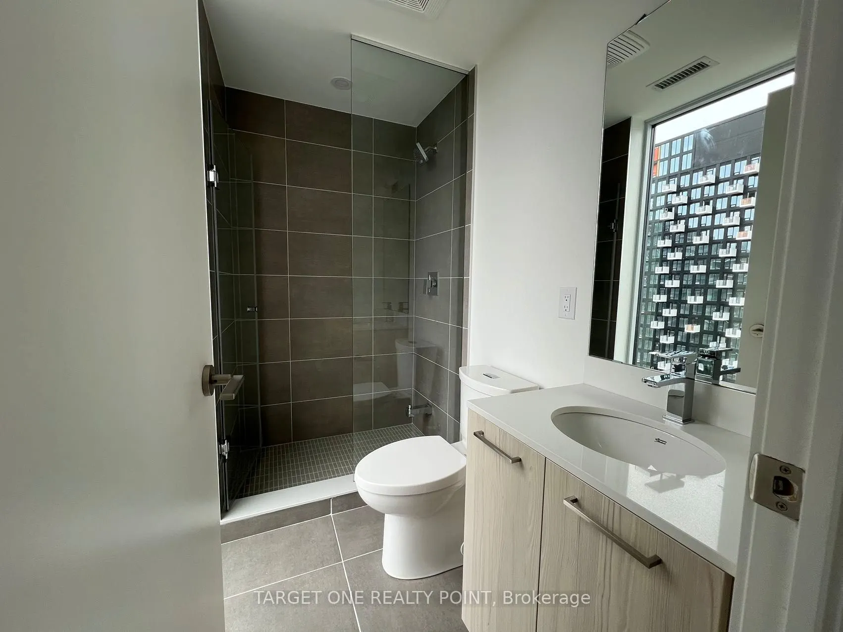 65 Mutual St, #2601