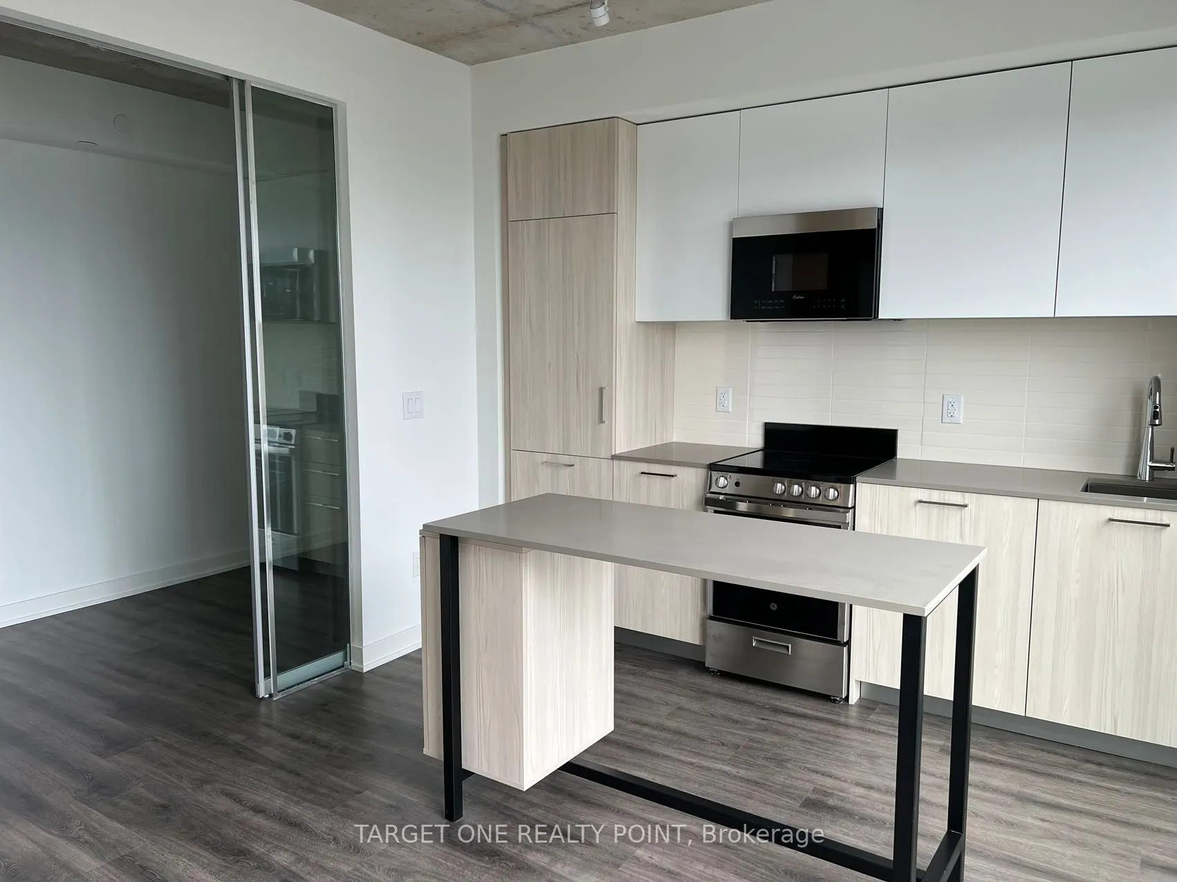 65 Mutual St, #2601