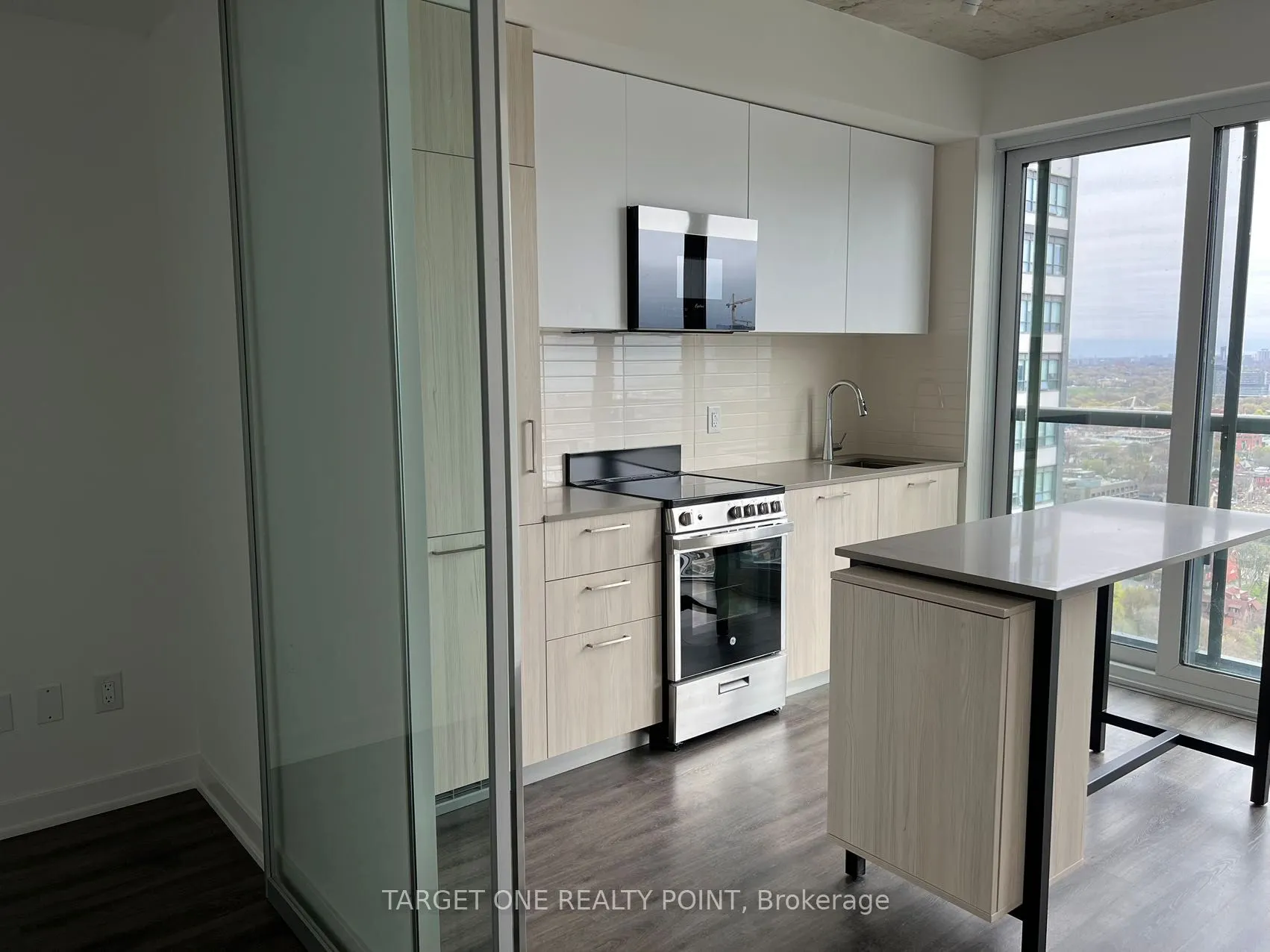 65 Mutual St, #2601