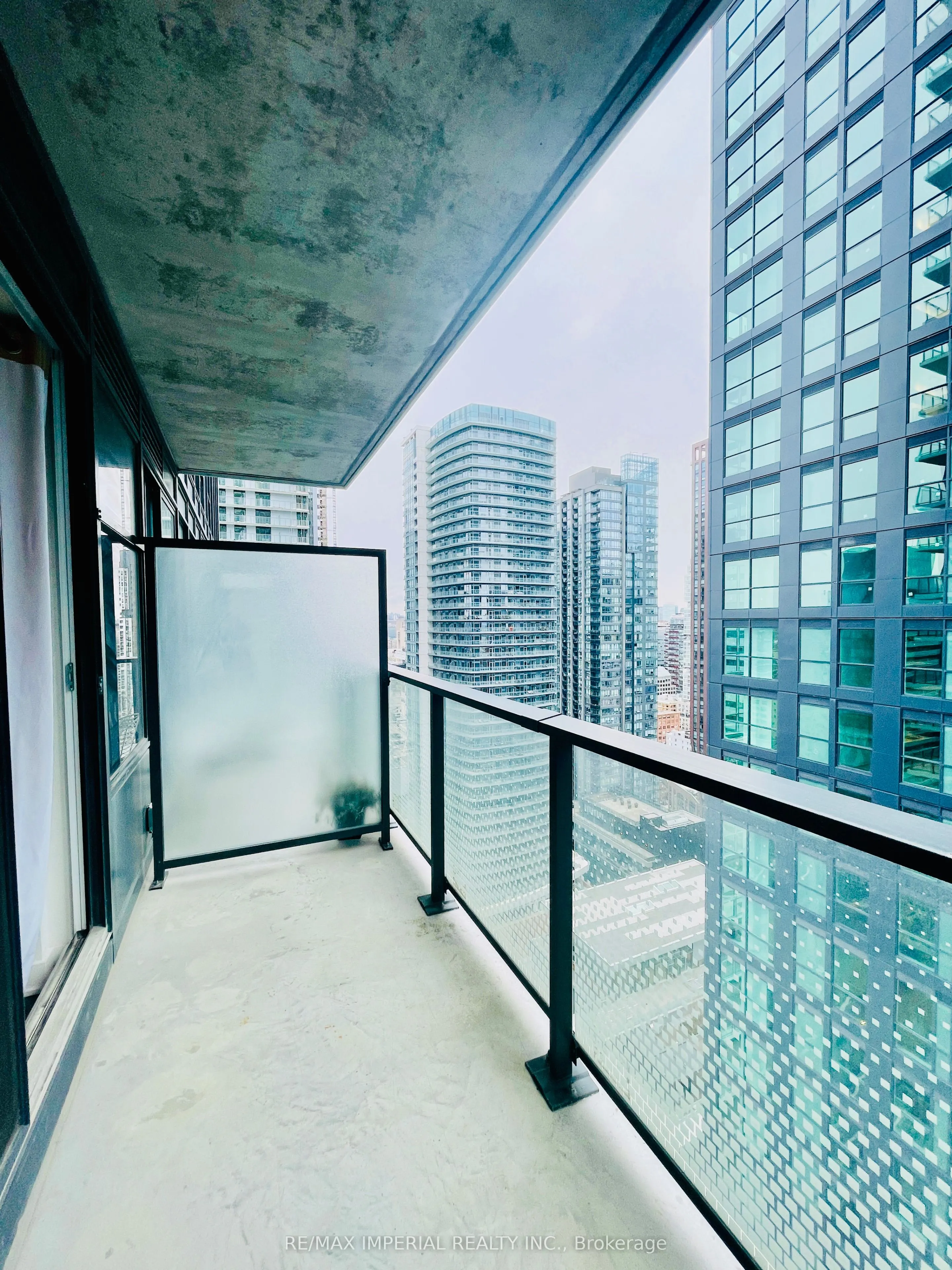 125 Blue Jays Way, #3510
