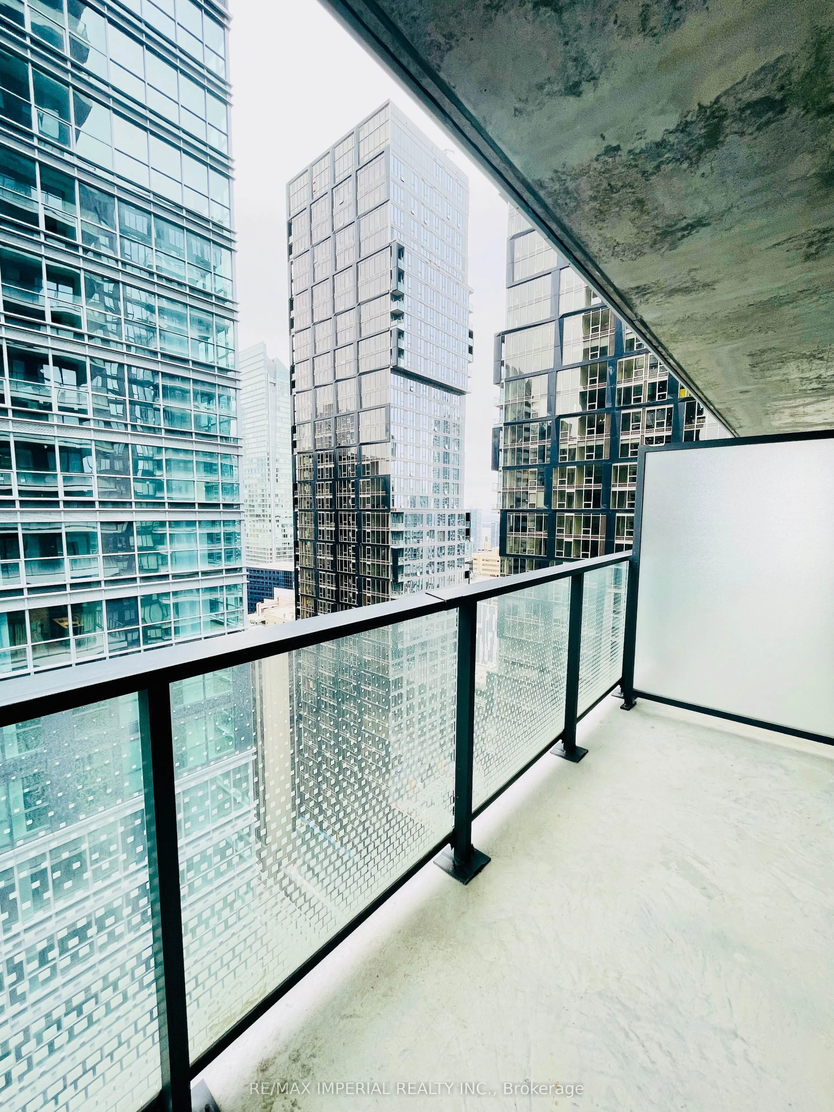 125 Blue Jays Way, #3510