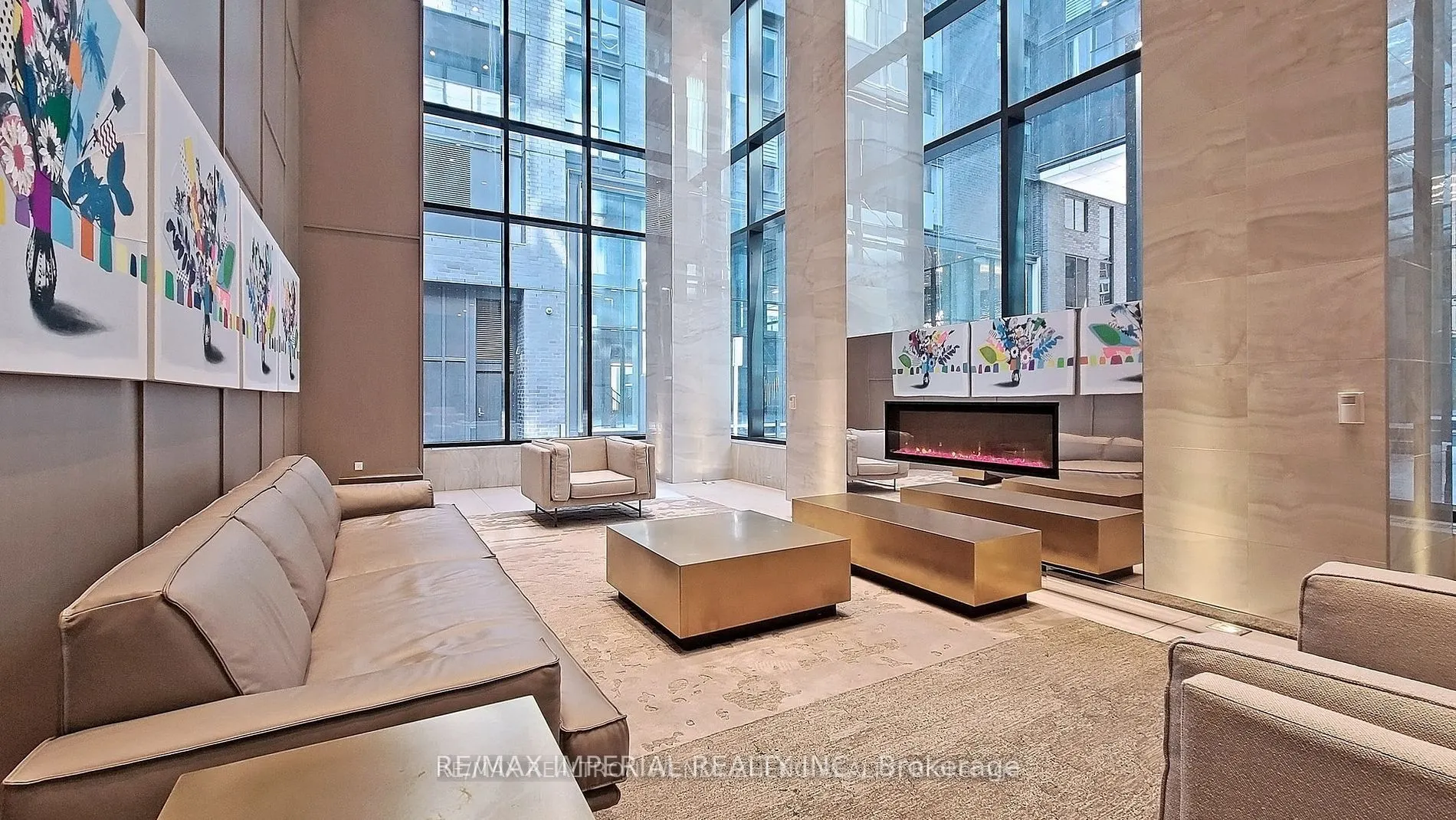125 Blue Jays Way, #3510