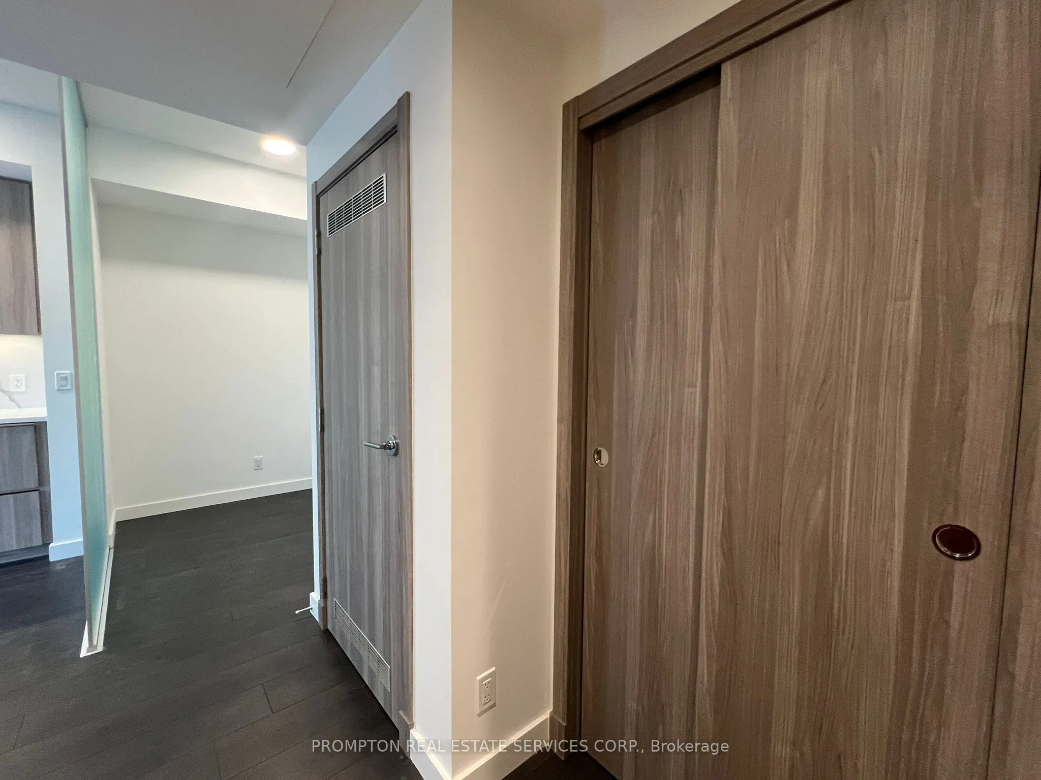 27 Mcmahon Drive, #307