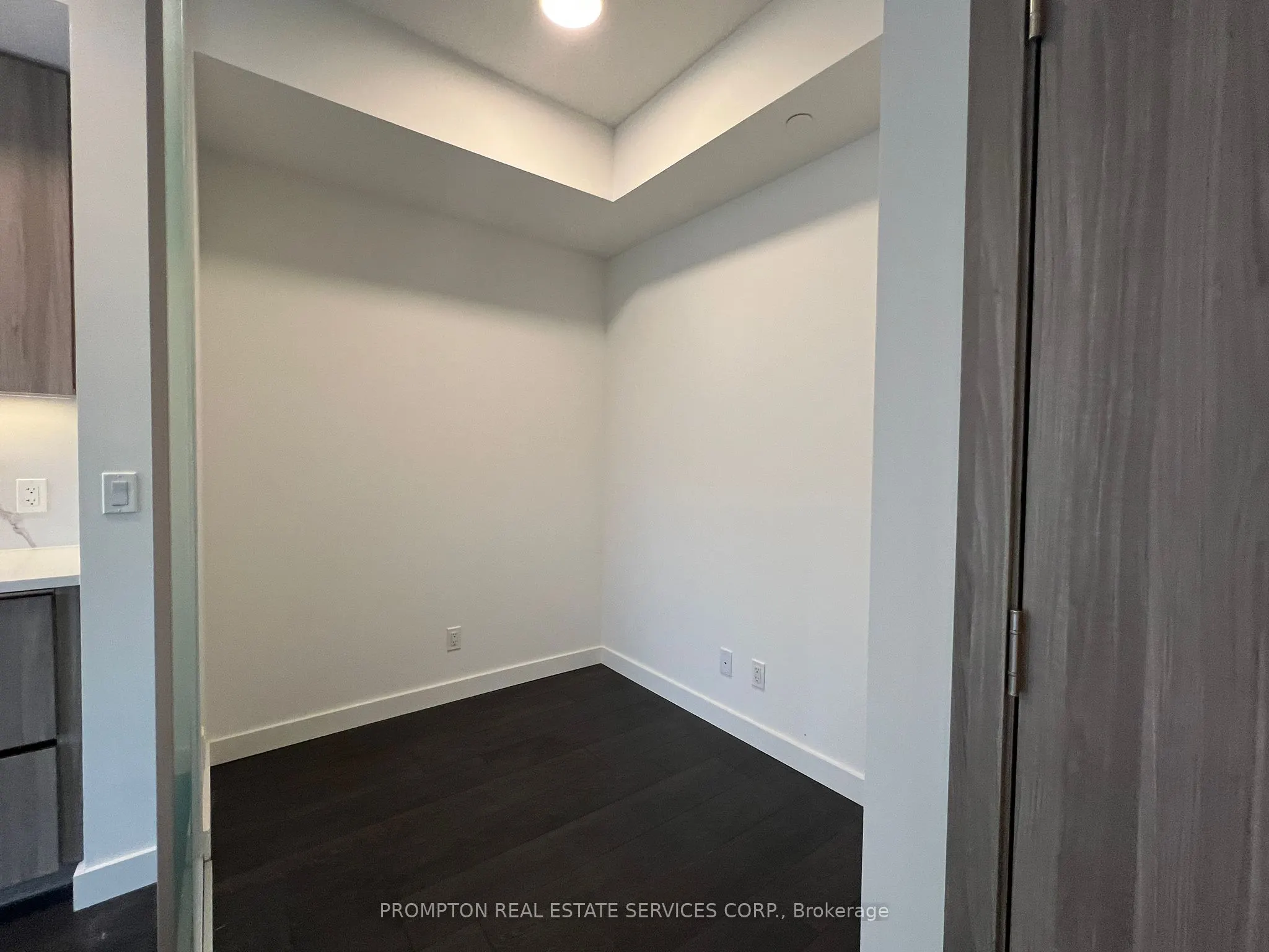 27 Mcmahon Drive, #307