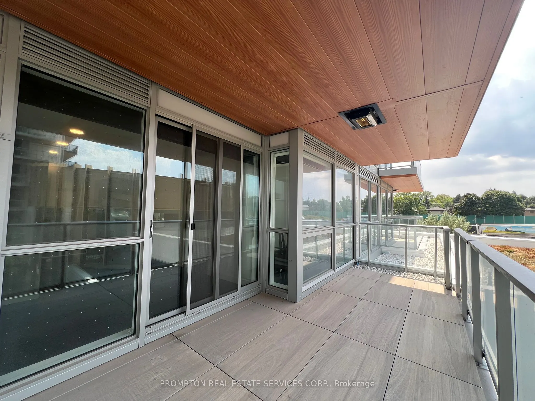 27 Mcmahon Drive, #307