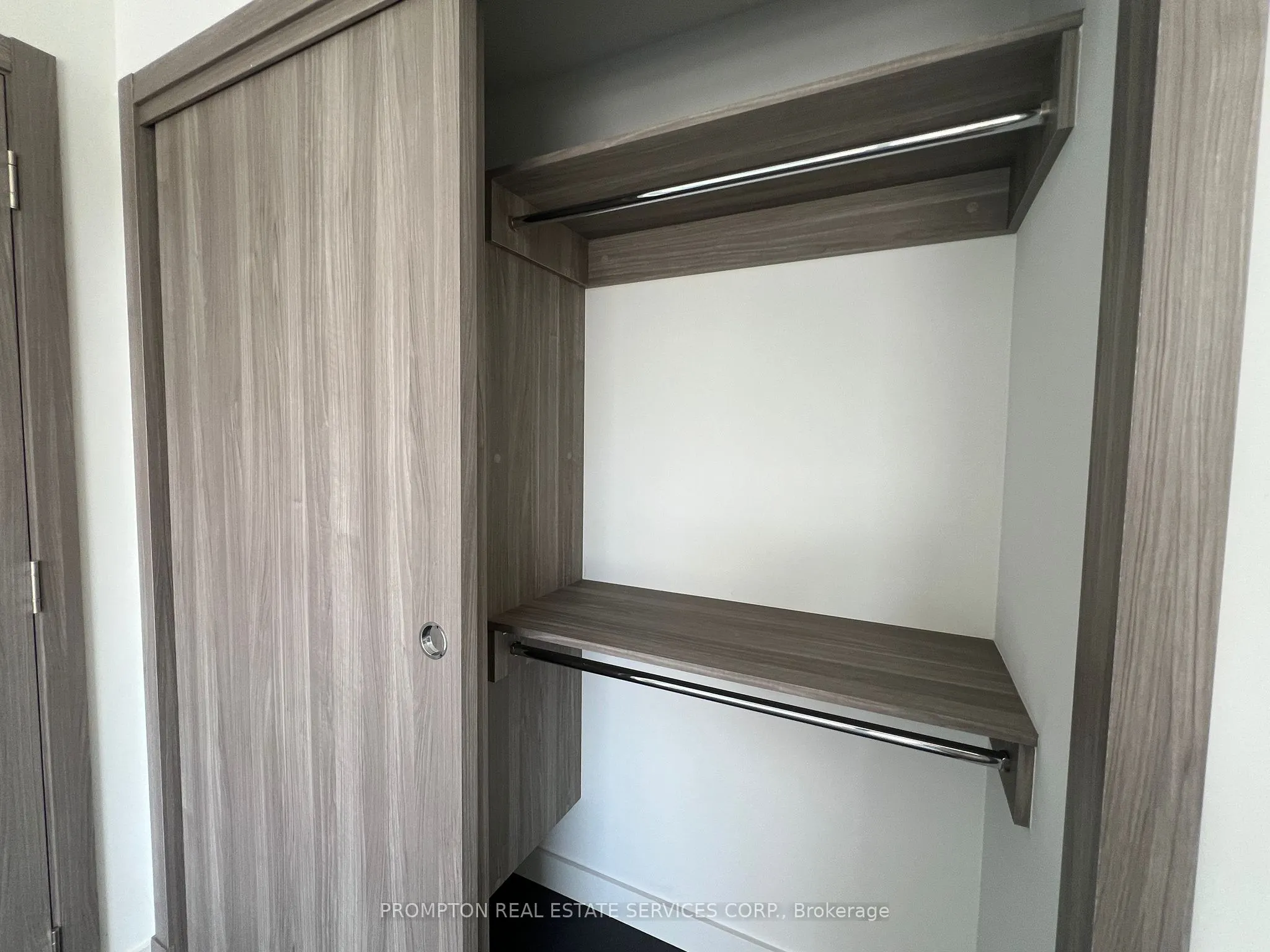 27 Mcmahon Drive, #307