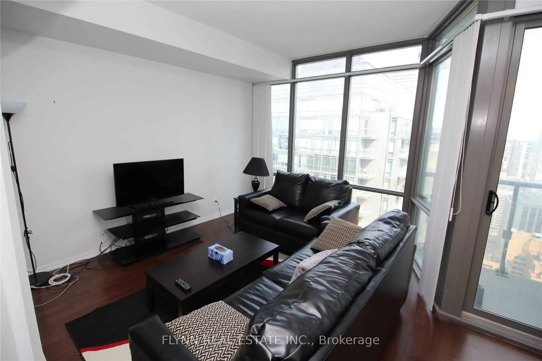 832 Bay Street, #3207