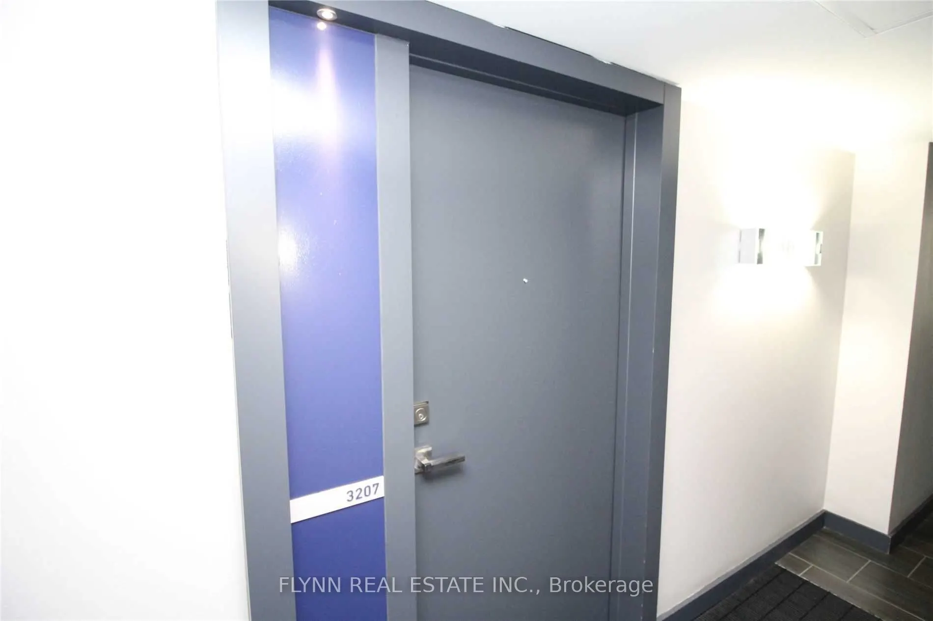 832 Bay Street, #3207
