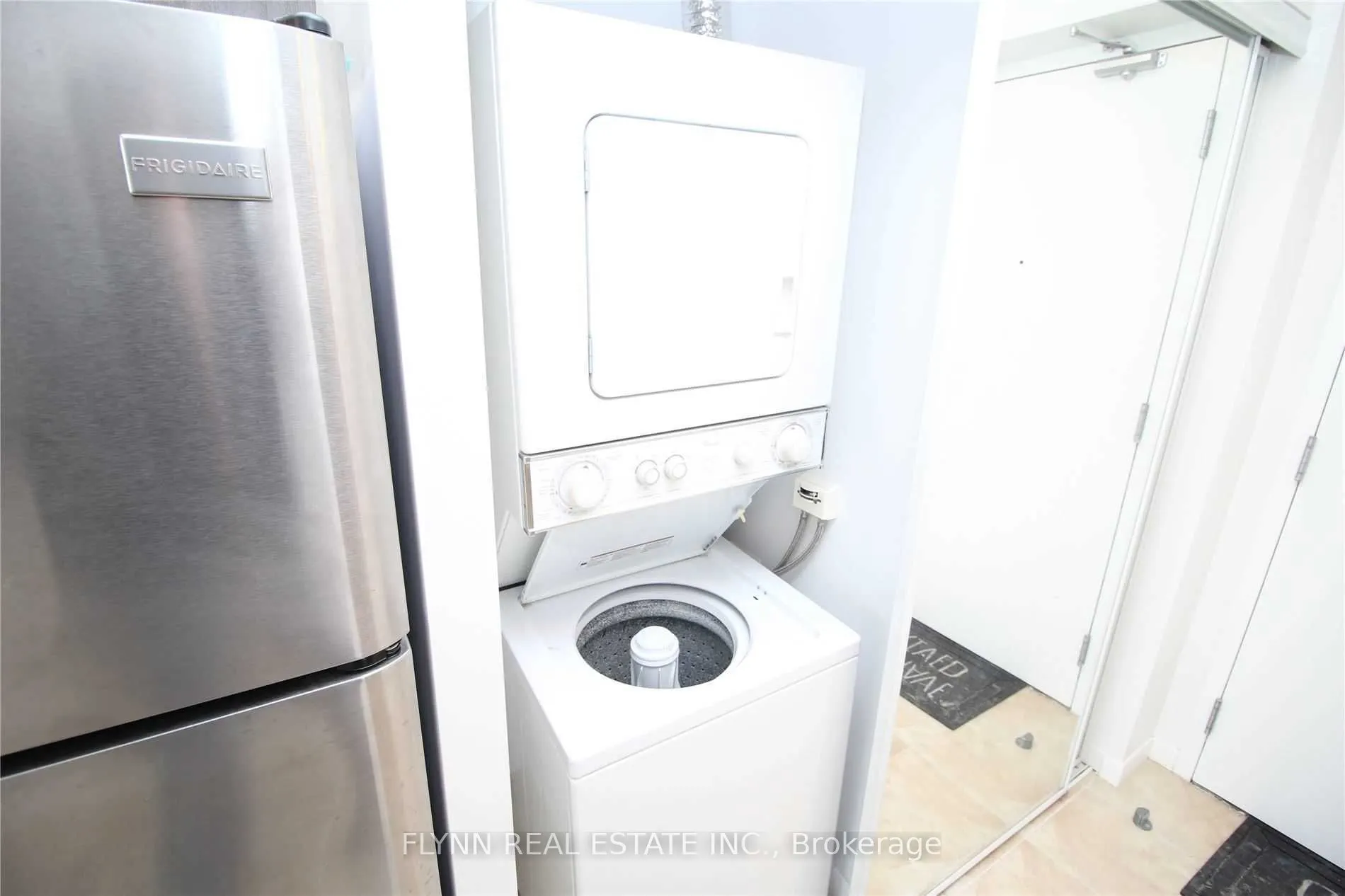 832 Bay Street, #3207