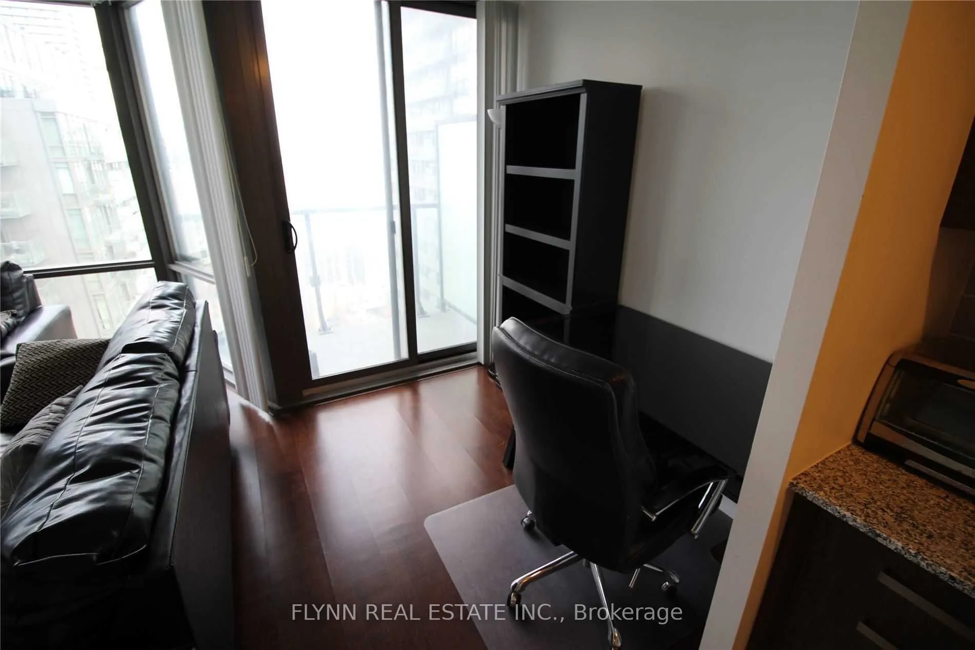 832 Bay Street, #3207