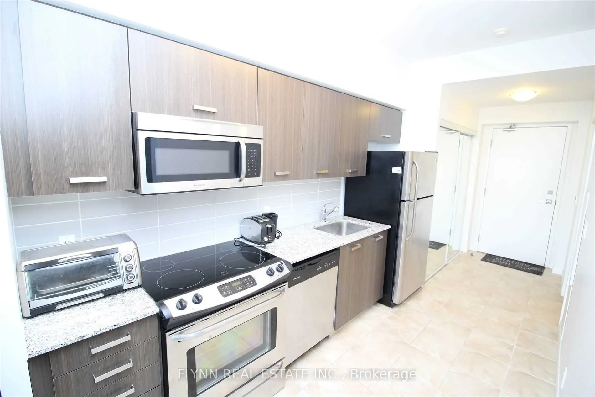832 Bay Street, #3207