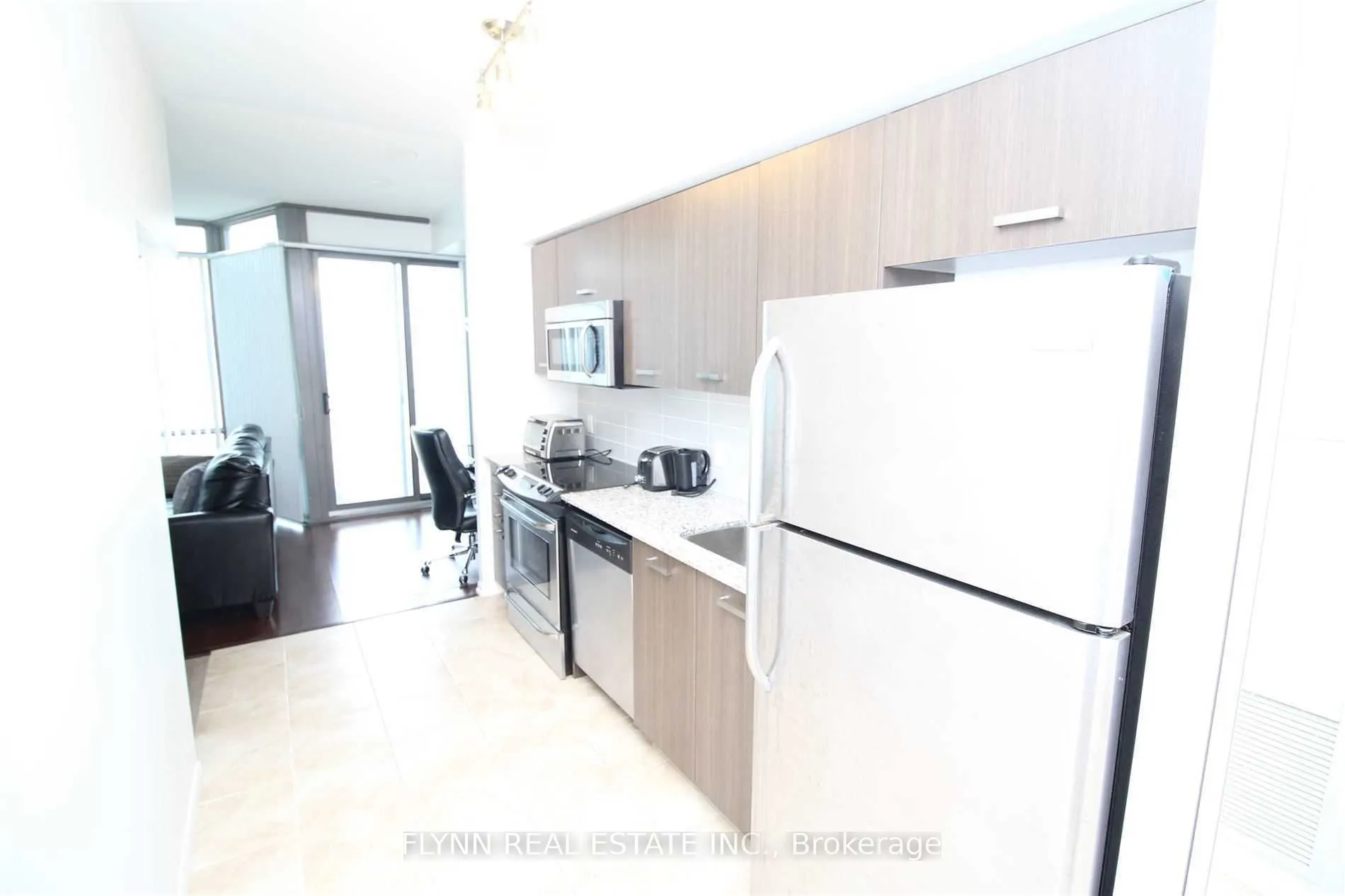832 Bay Street, #3207