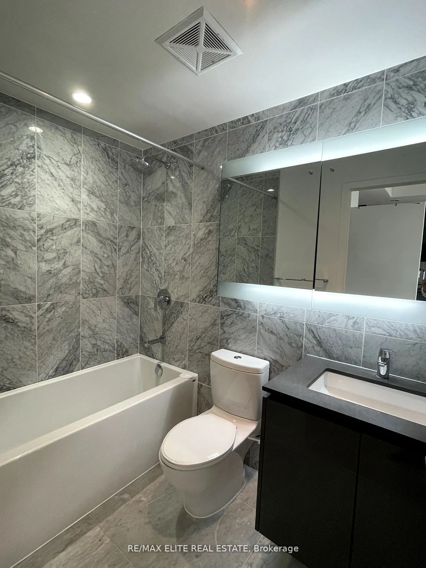 115 Mcmahon Drive, #3608