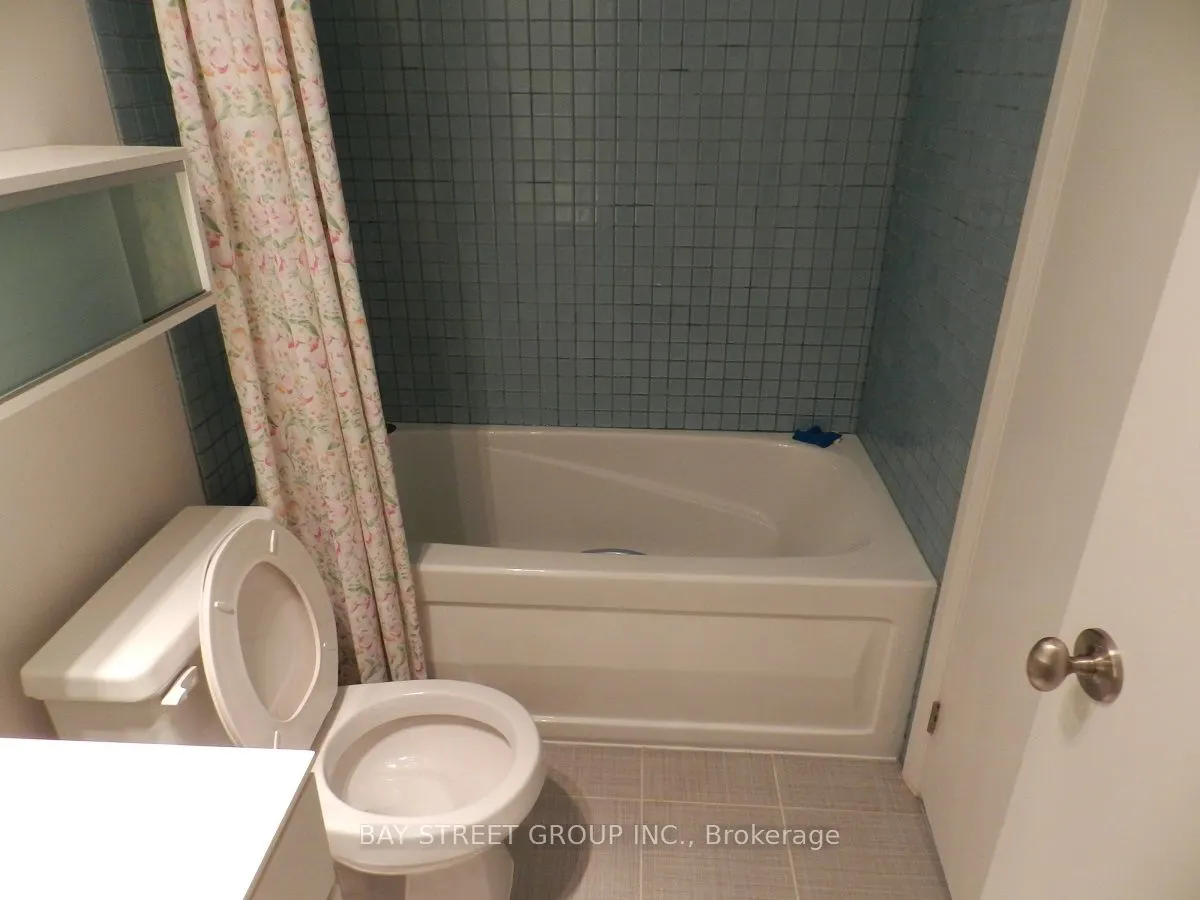 111 ELIZABETH Street, #1806