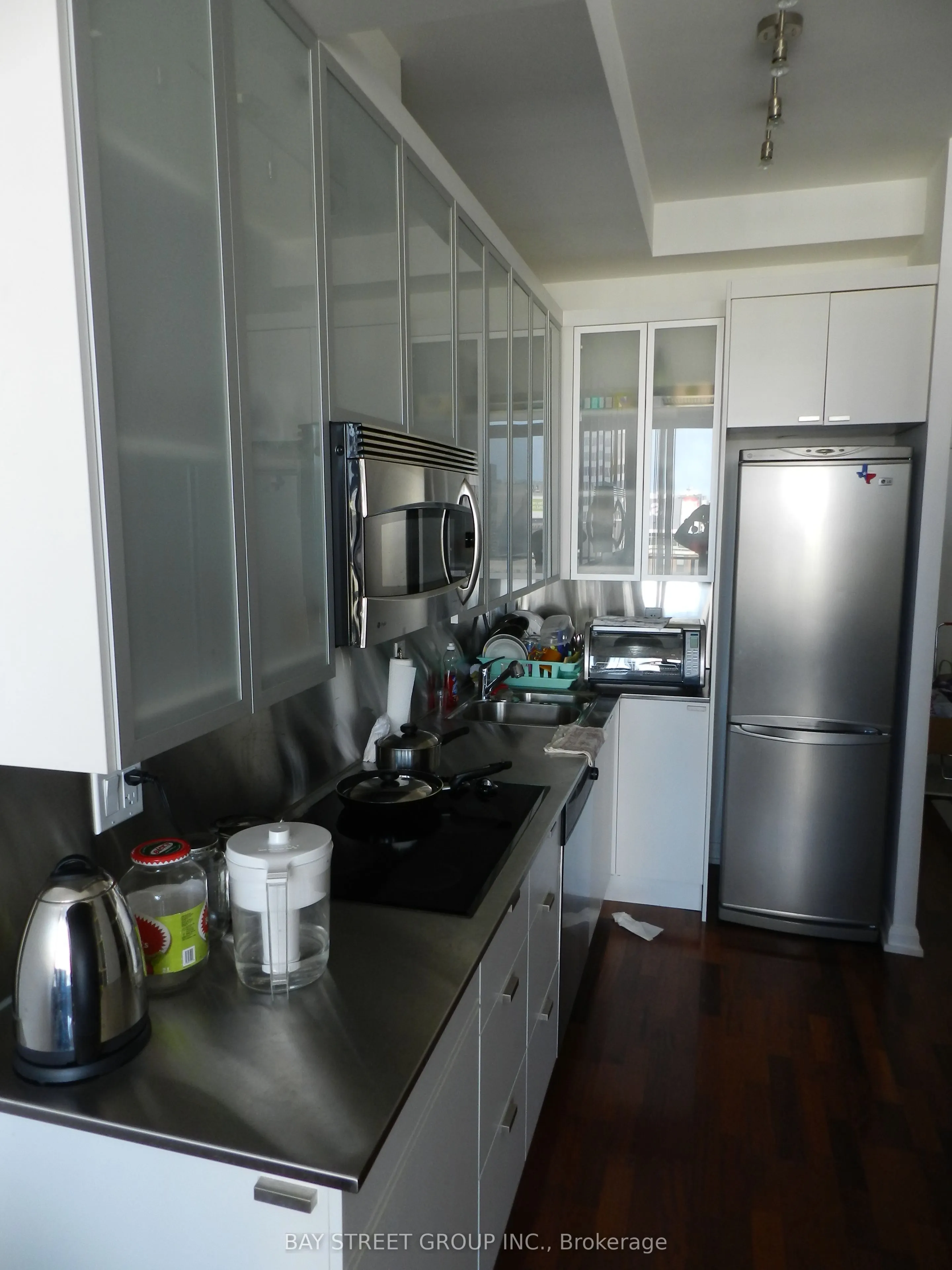 111 ELIZABETH Street, #1806