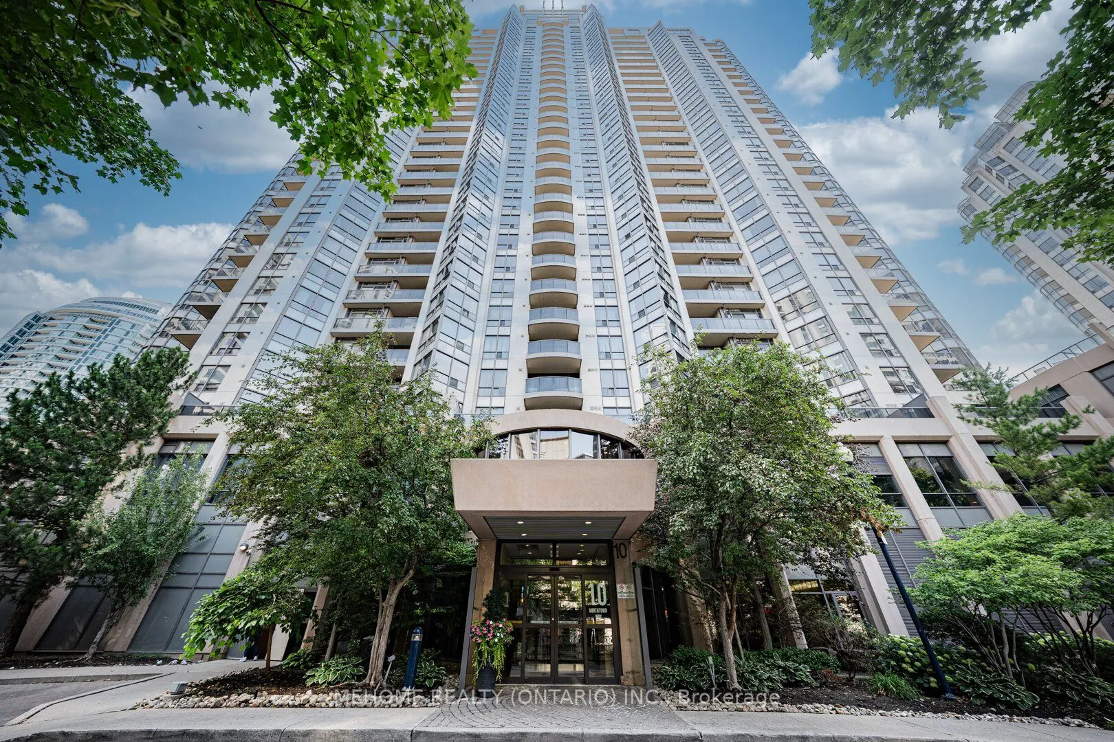 10 Northtown Way, #1304