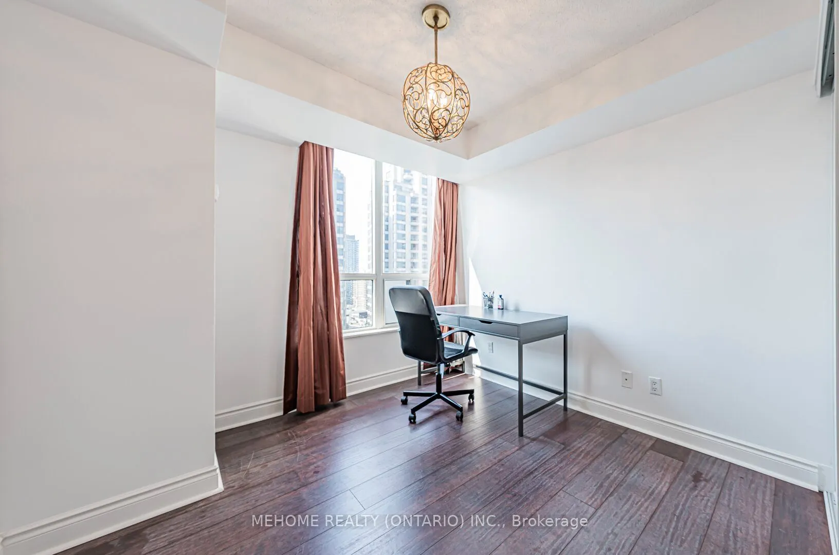 10 Northtown Way, #1304