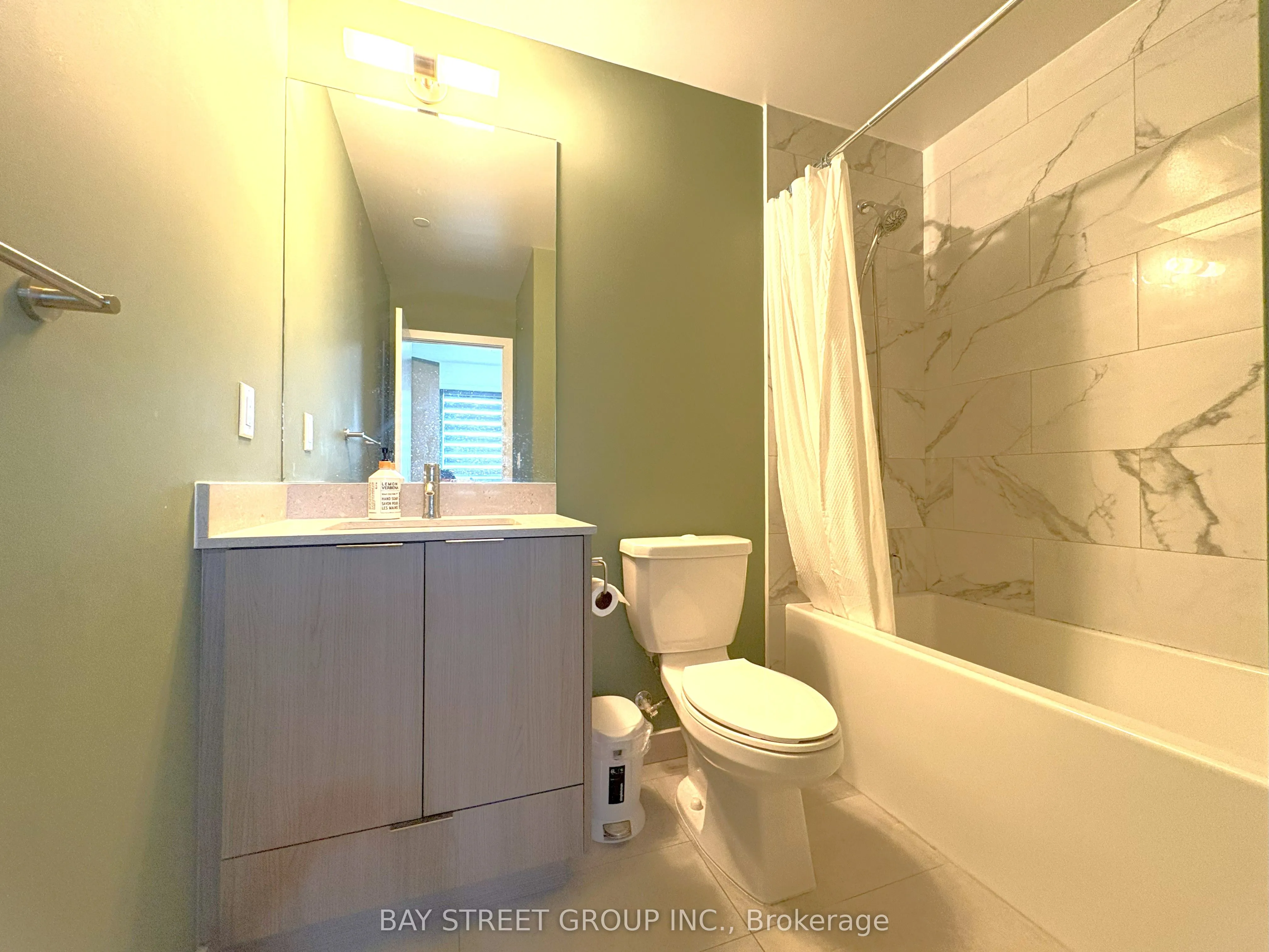 38 Forest Manor Road, #2108