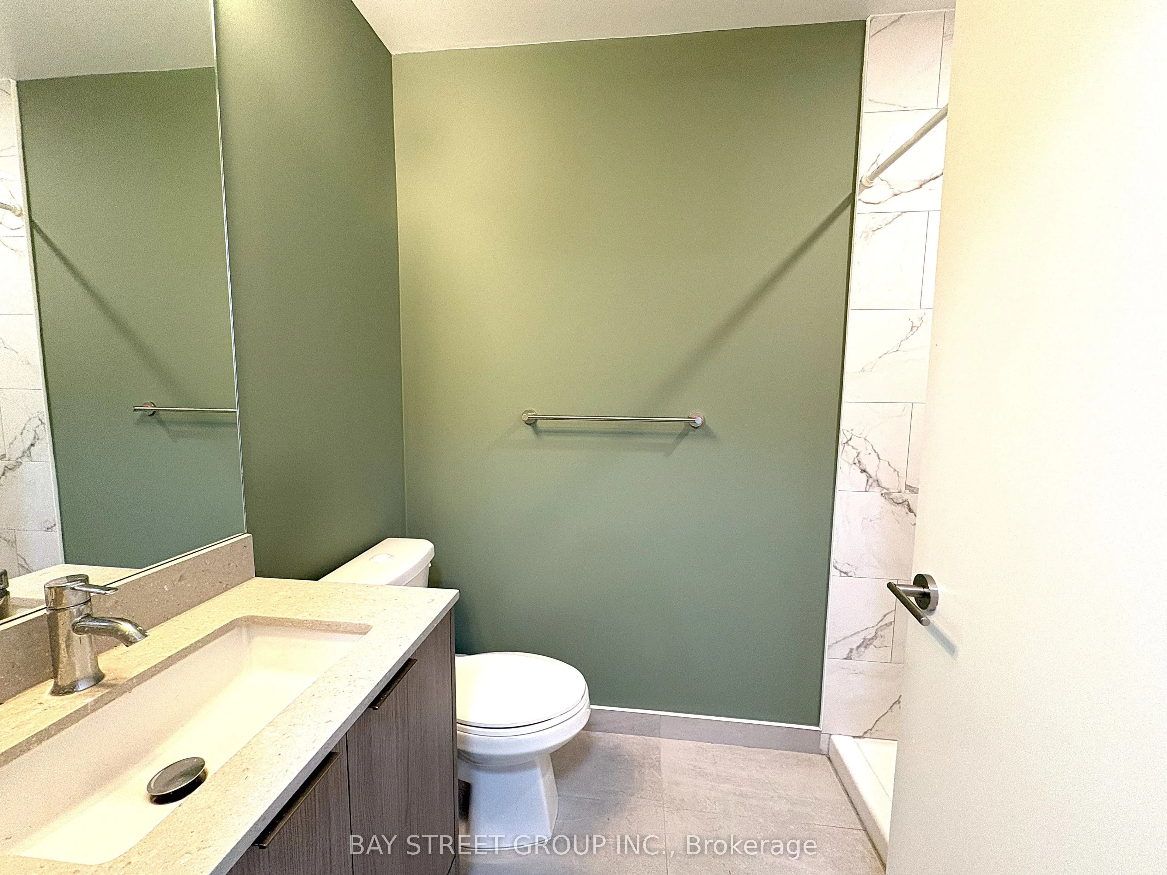 38 Forest Manor Road, #2108