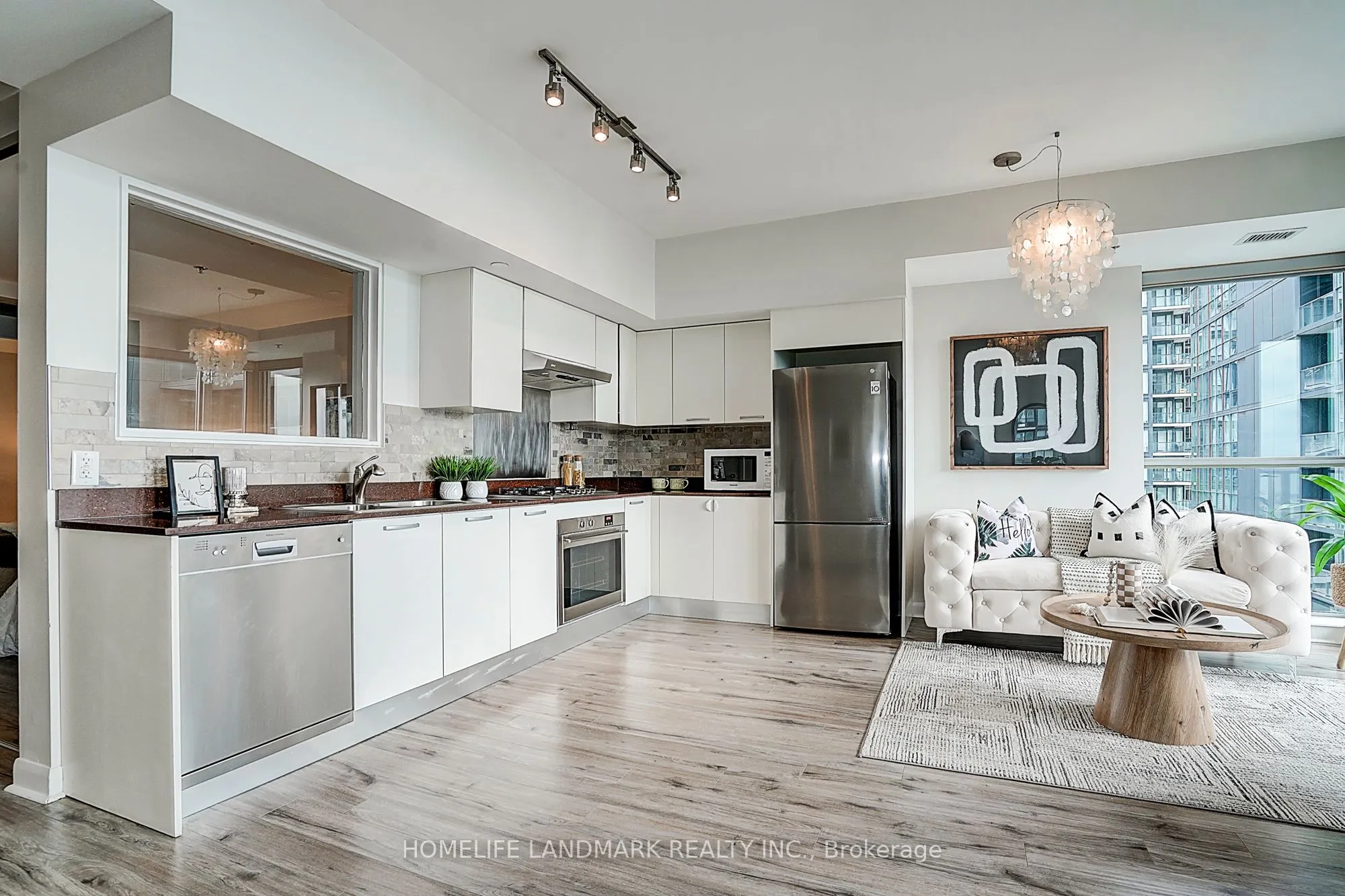 375 King Street W, #3103