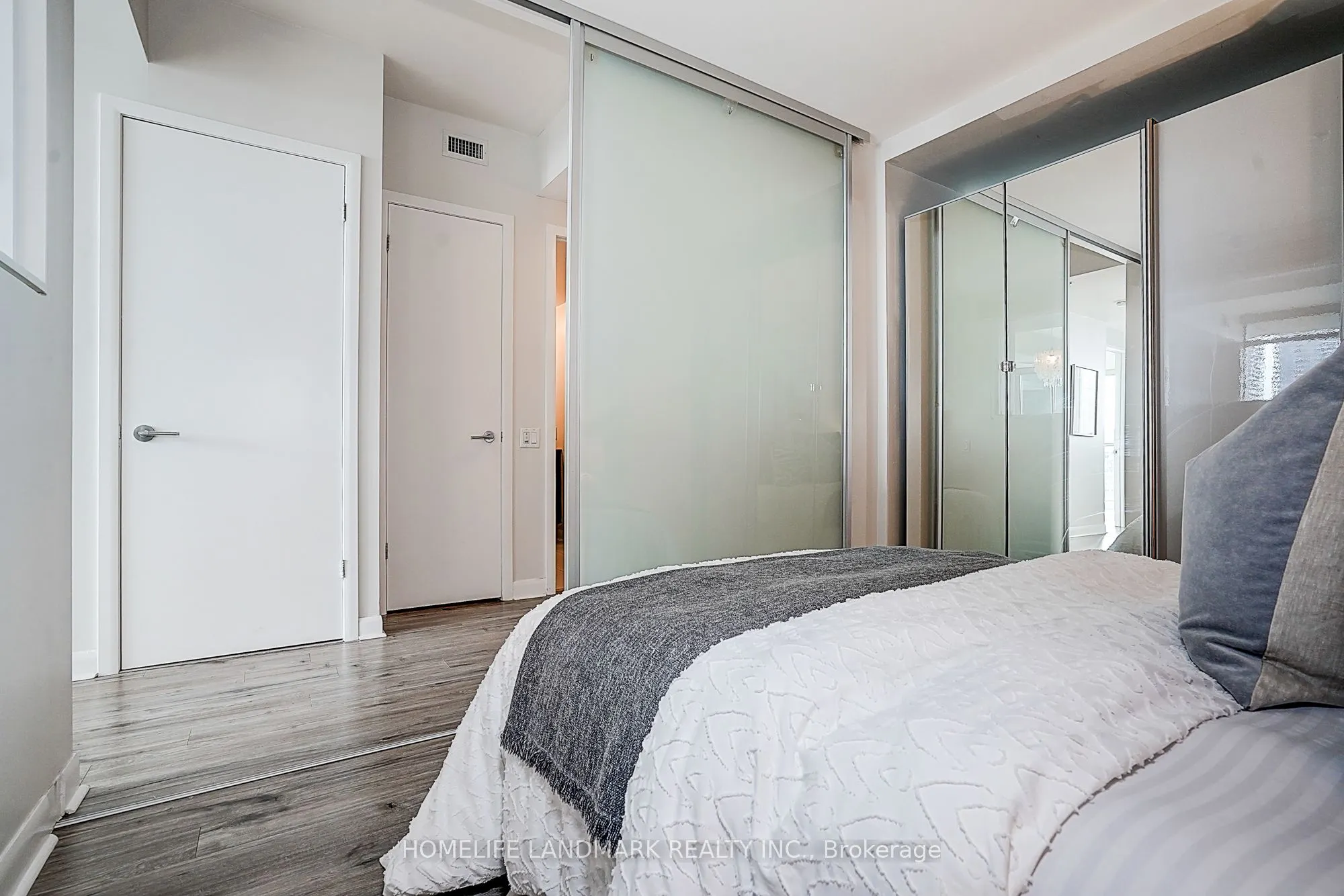 375 King Street W, #3103