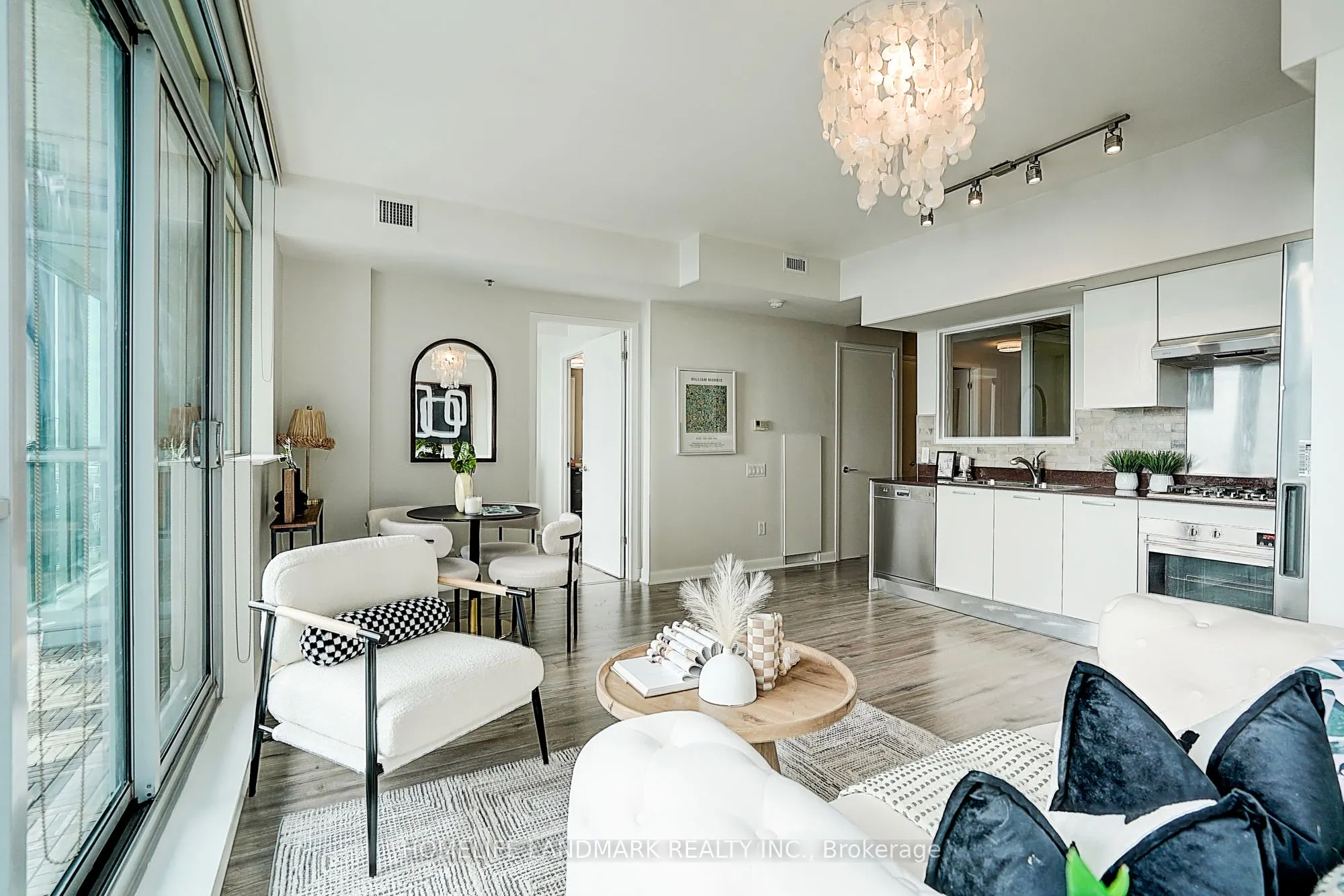 375 King Street W, #3103