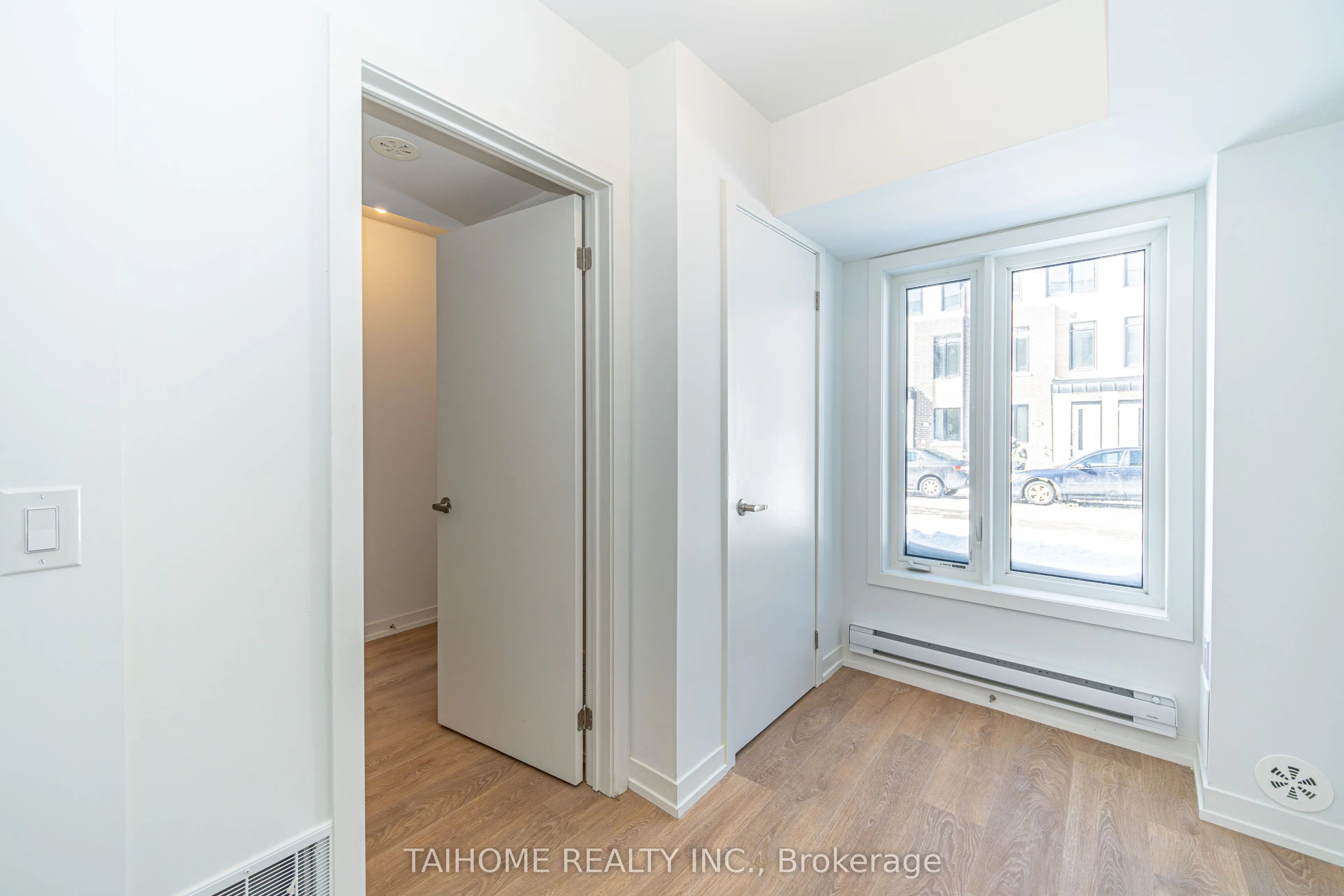 35 CASE OOTES Drive