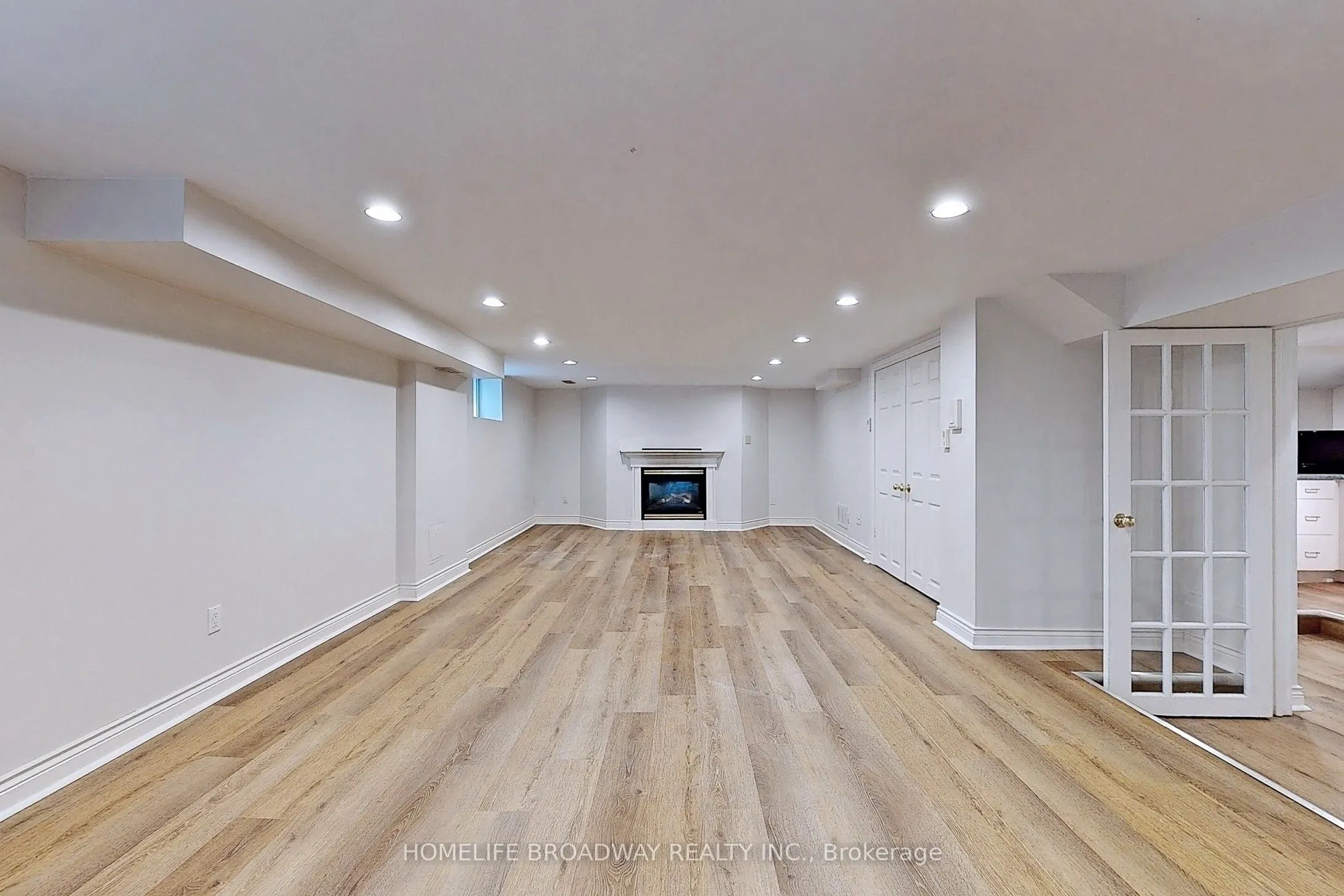 3 Hillholm Road, #Main