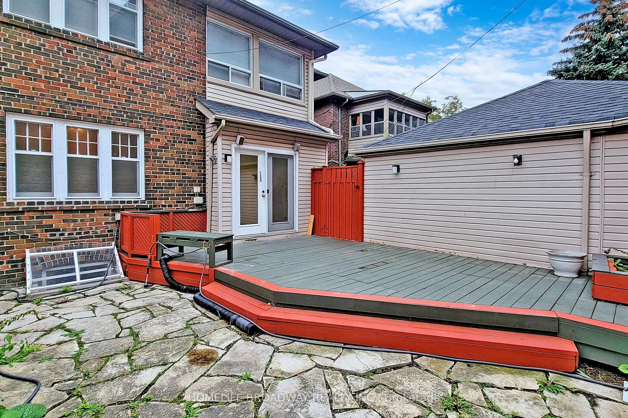 3 Hillholm Road, #Main